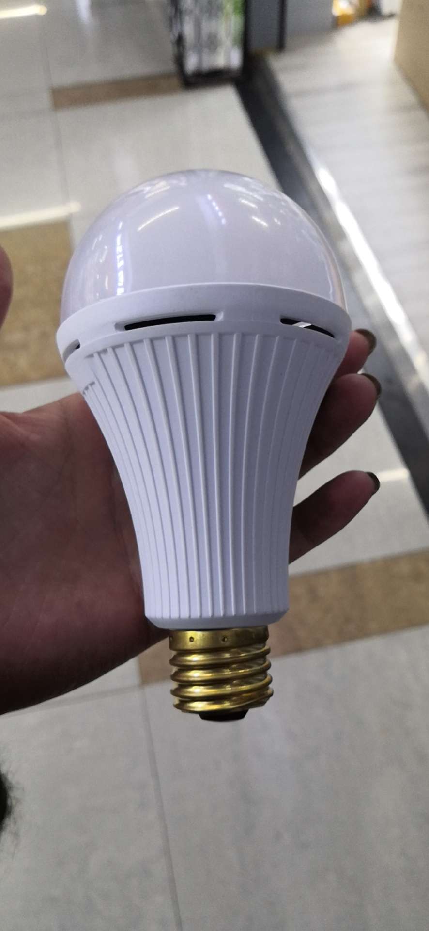 LED emergency light. Super bright street stall lamp
