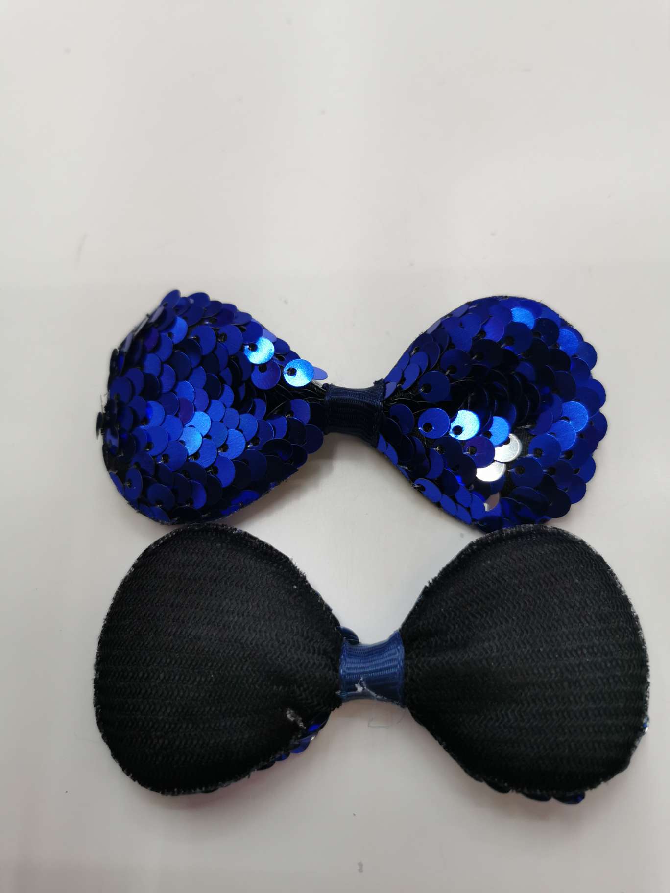 8.5 cm sequined bow tie details Picture