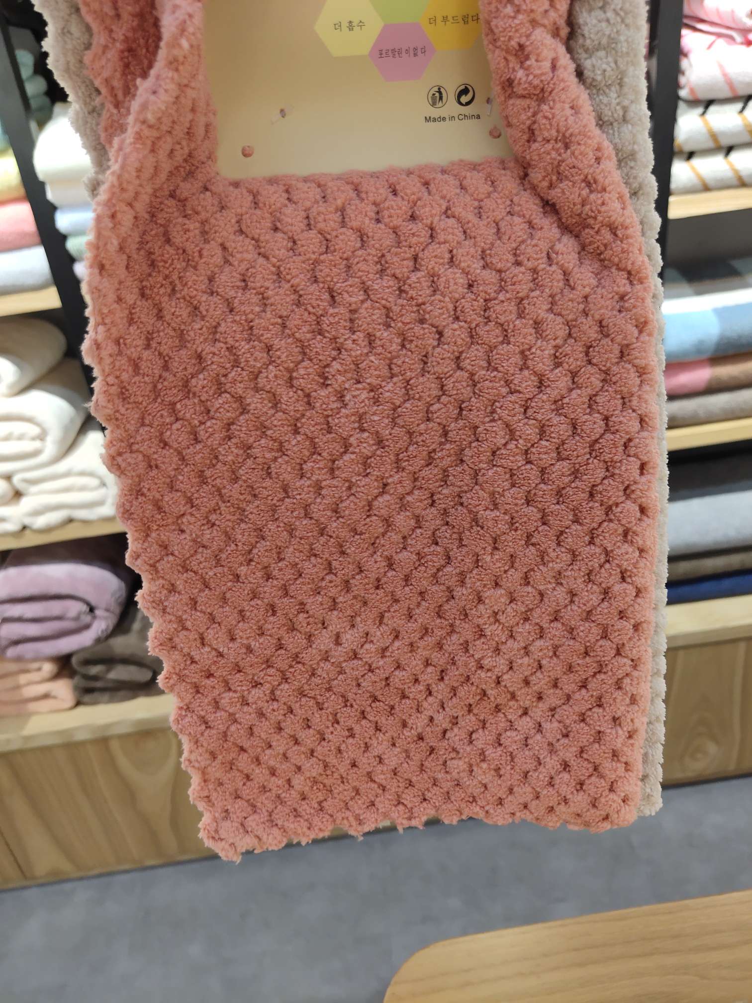 6 pieces of original color coral fleece square towels each details Picture