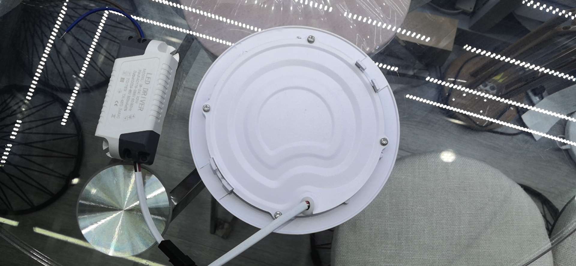 Recessed circular panel light Specification image