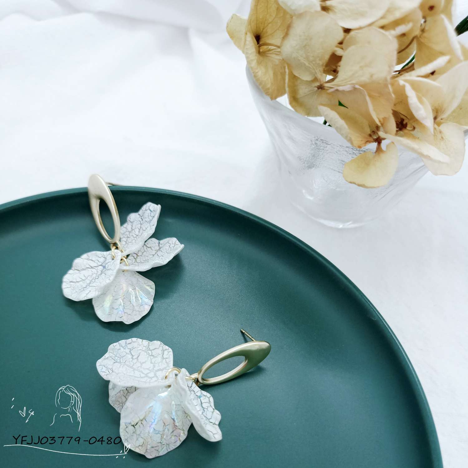 Korean version of versatile fashion temperament Sen earrings