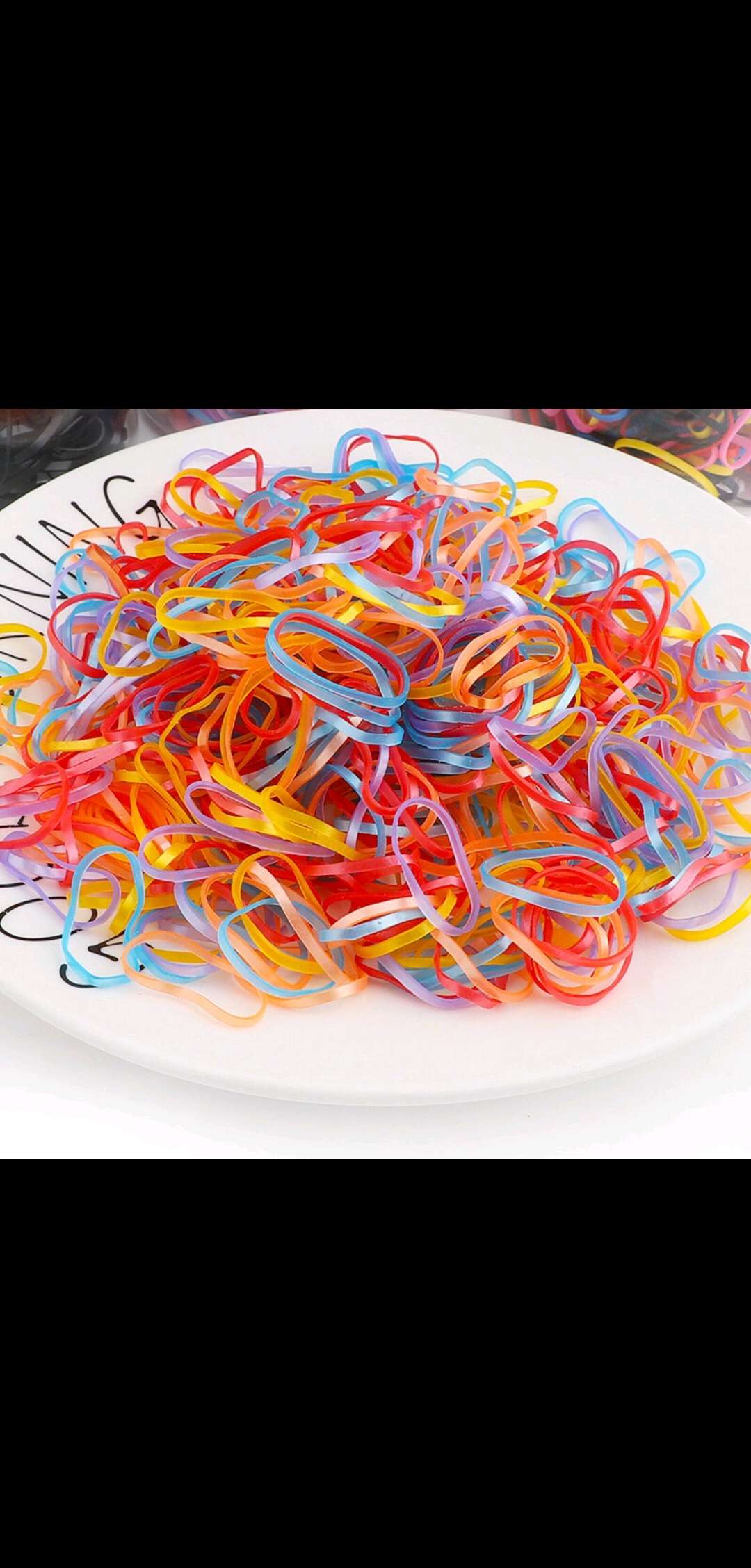 520 colorful disposable rubber bands in a can of Korean version that won't hurt children's hair. Candies can't be pulled apart Item Picture