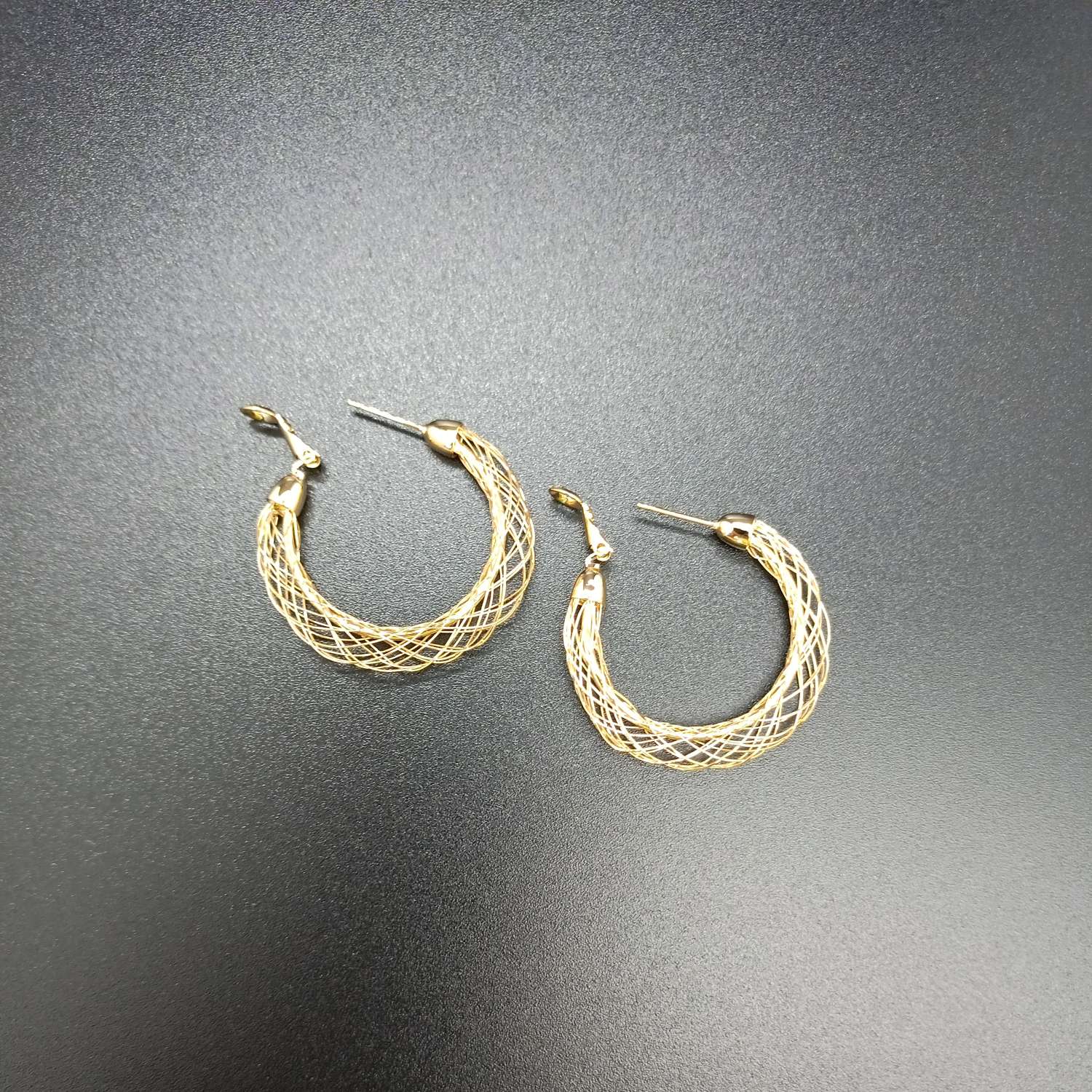 Korean Version Of All Fashion Temperament Hollow Earrings undefined