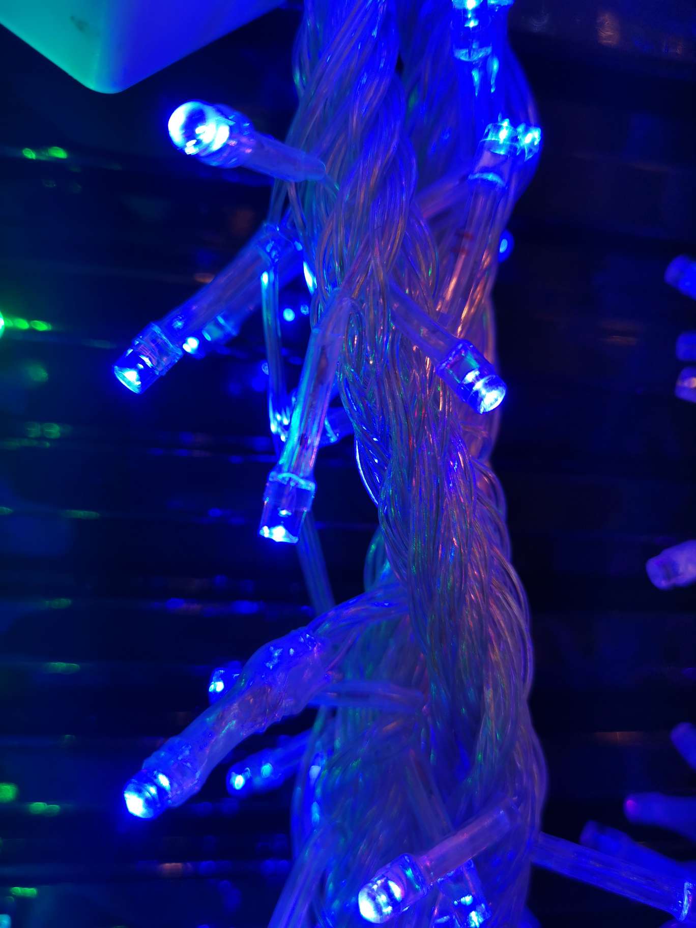100 transparent LED blue light with a total length of 9 meters thumbnail