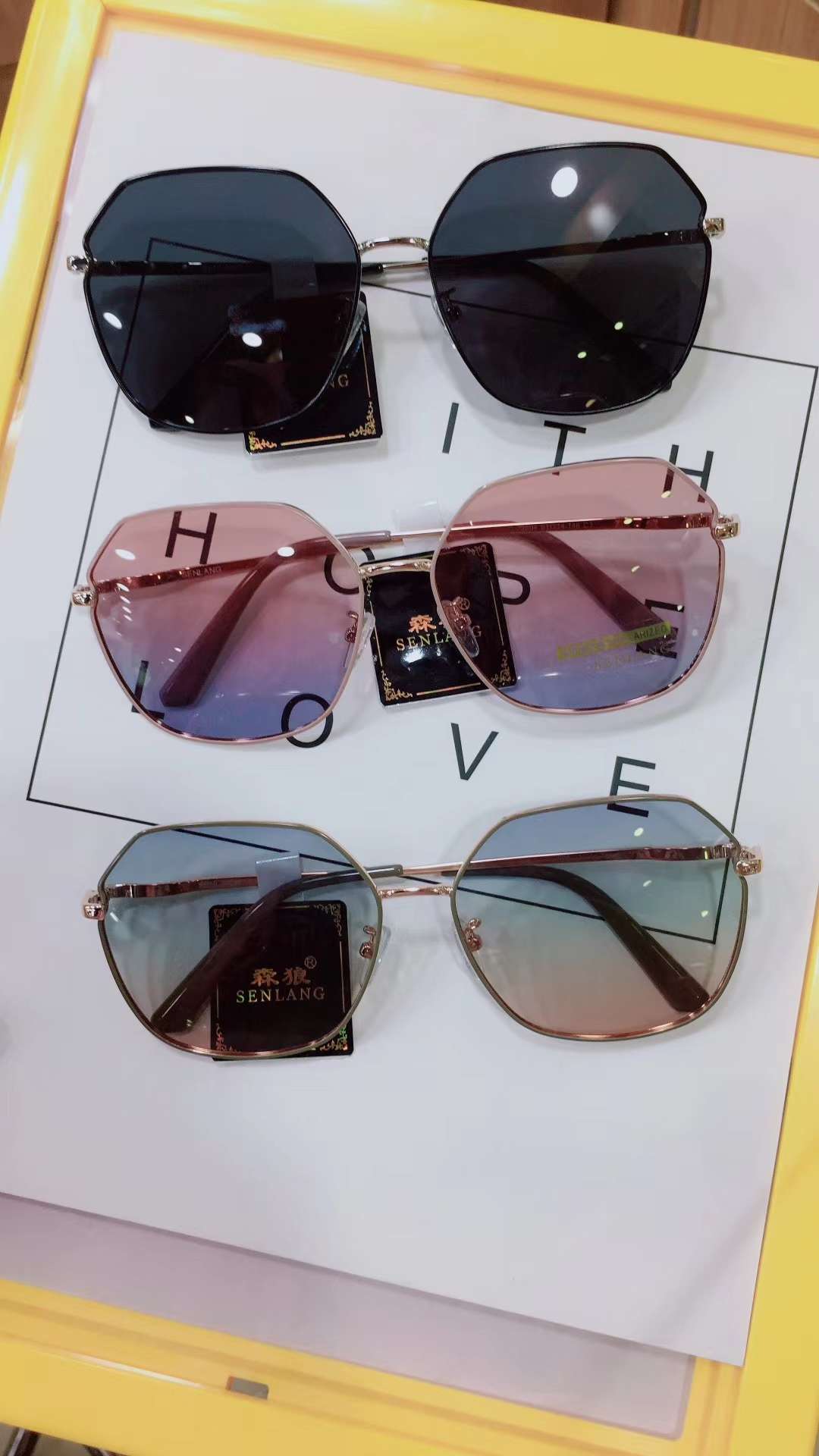 Yiwu good goods show for glasses 11 sen Wolf sunglasses