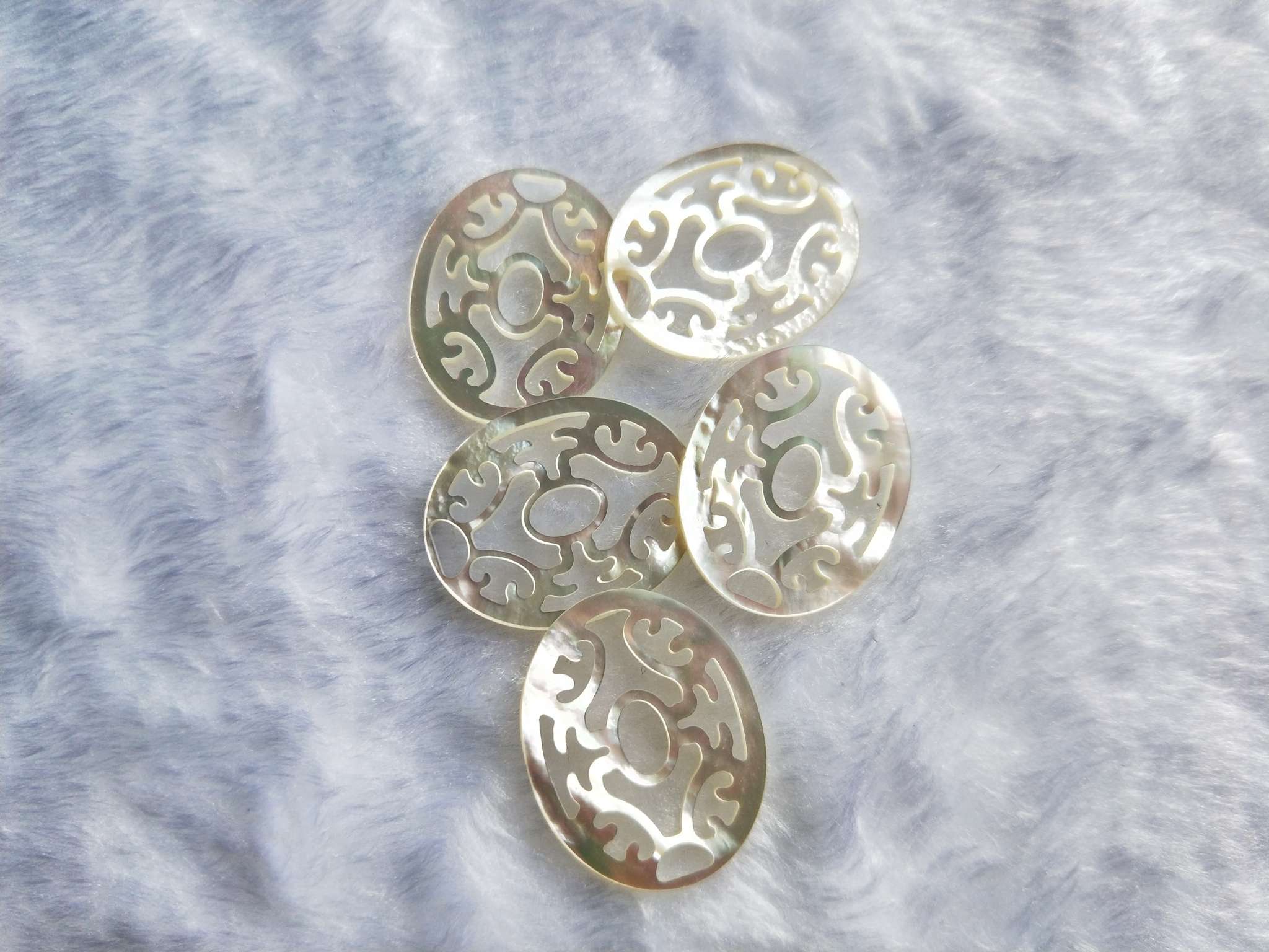 Natural White Butterfly Shell Carved Oval With Diy Accessories