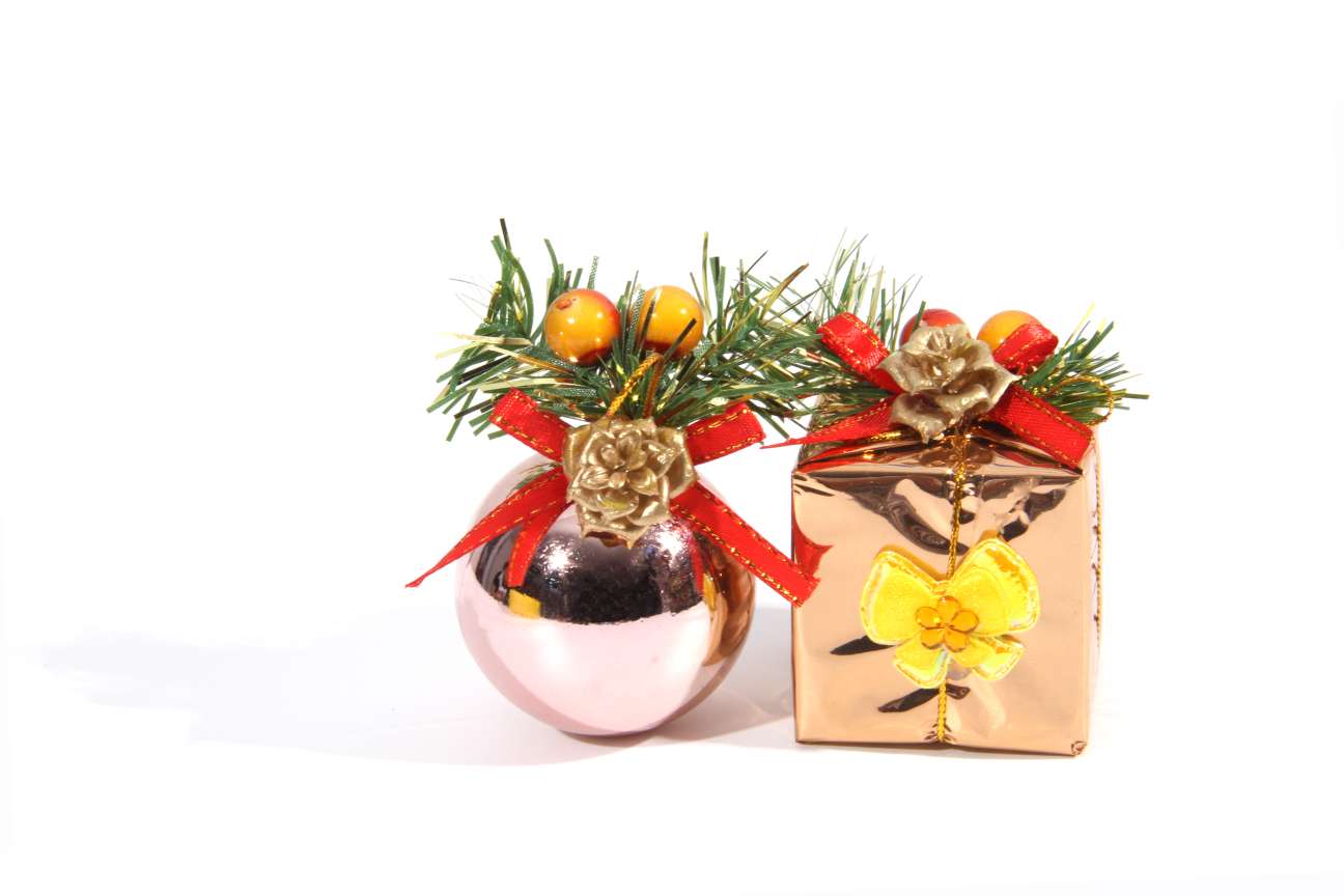 Christmas box pendant, dimensions: 26*7*5.5CM Specification image