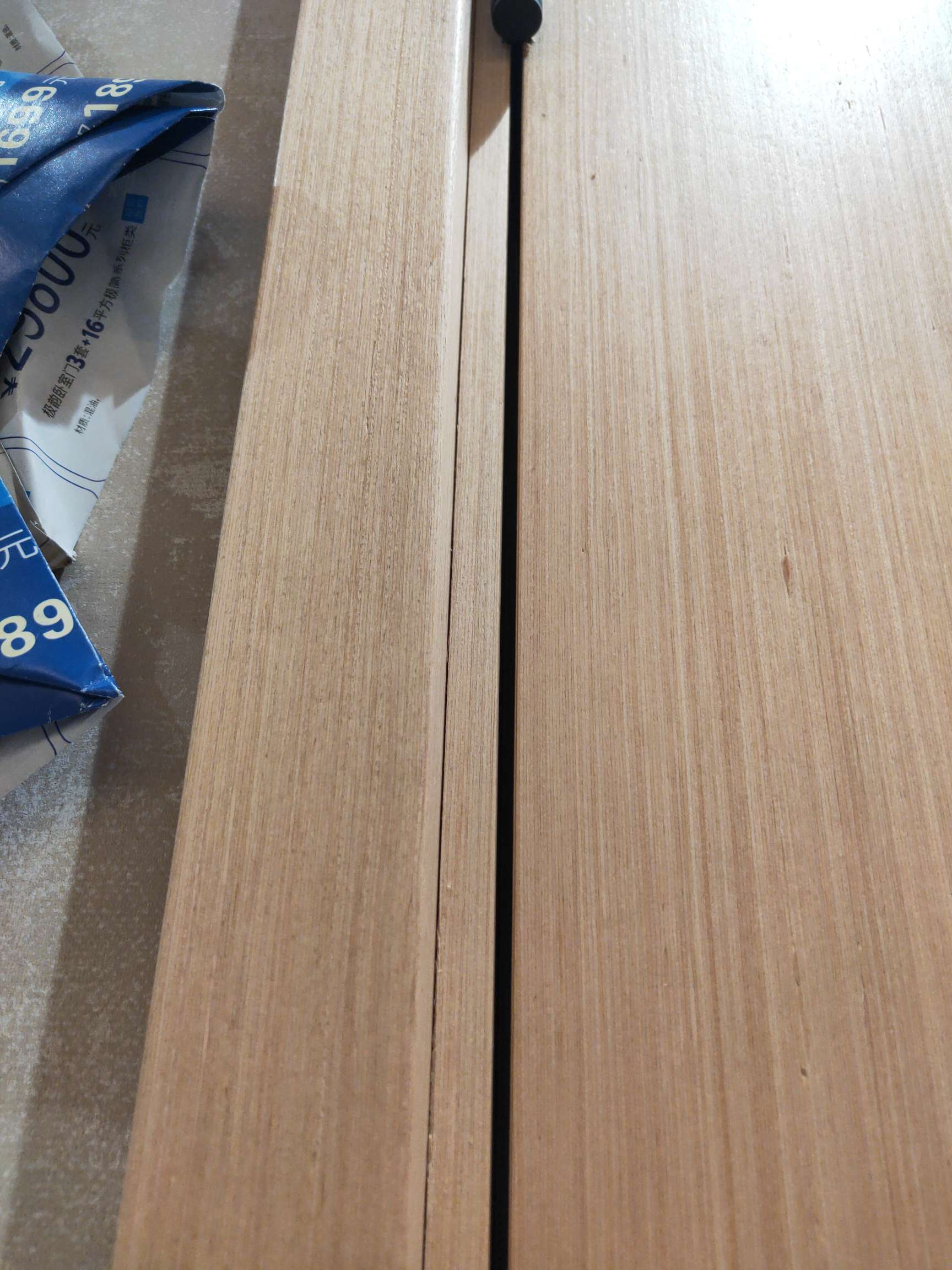 Extreme elegance: 4 cm in very narrow line; Applicable style: modern and simple, light luxury, Northern Europe. details Picture