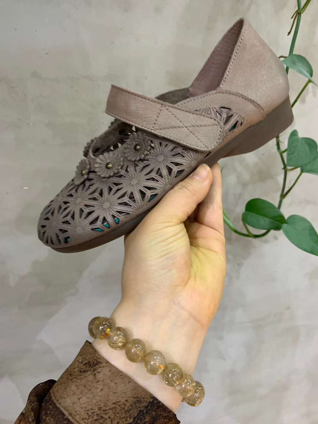 Harajuku Wind Punching Sandals details Picture