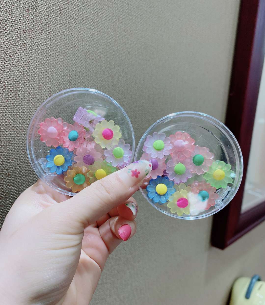 儿童精美圆盒爪夹