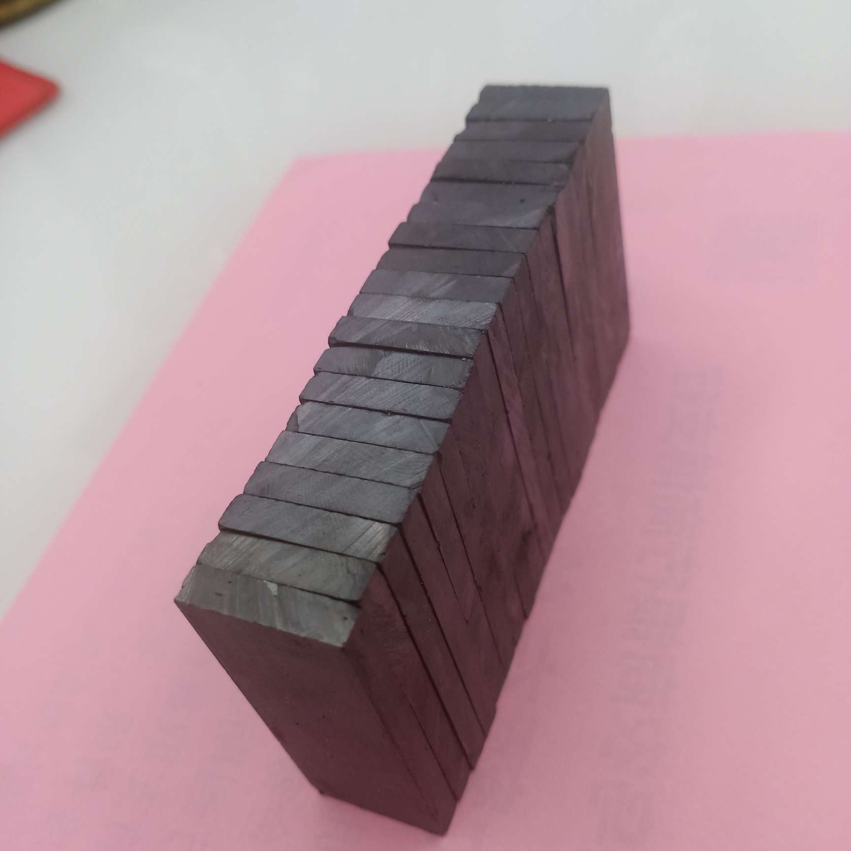 切割铁氧体方块产品图