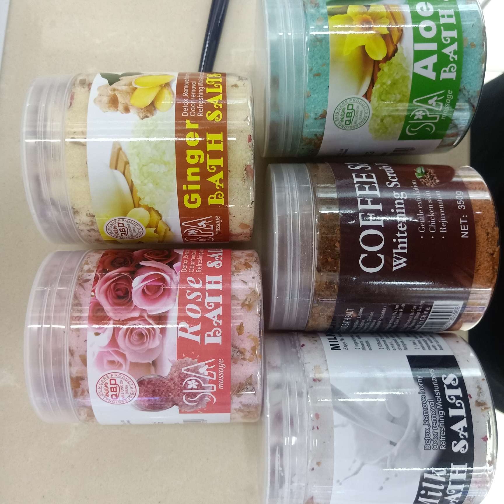 玫瑰，芦荟，牛奶，生姜，咖啡浴盐