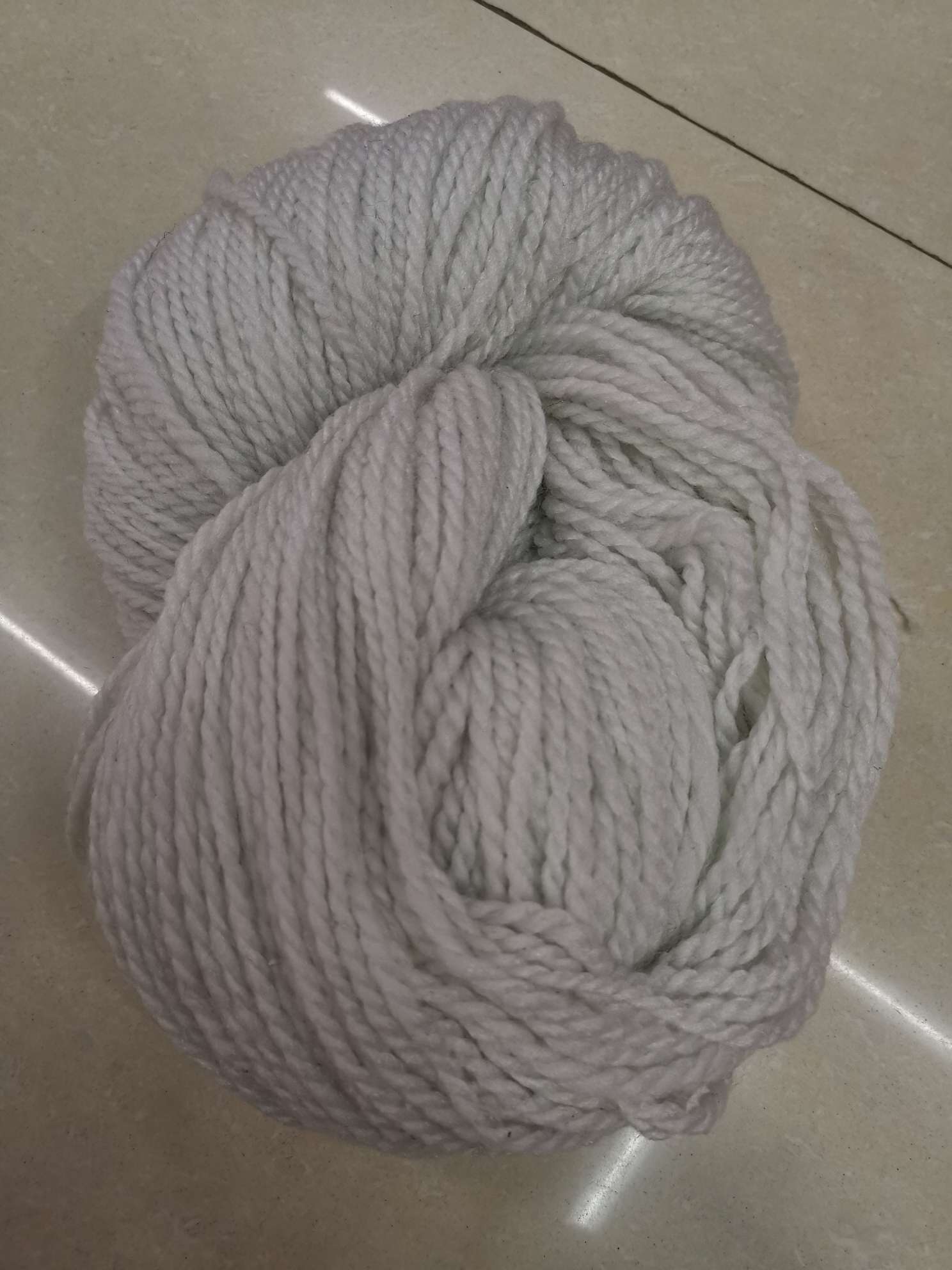Factory direct sales of polyester wool yarn, two strands of 8-count coarse wool yarn, carpet yarn