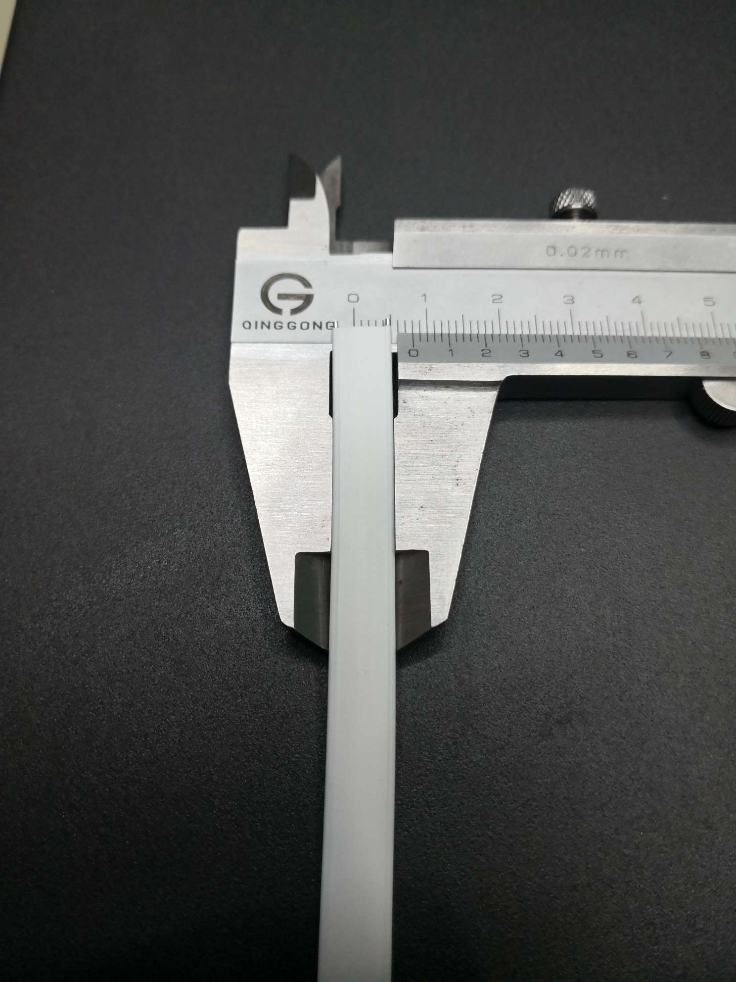 All-plastic 3mm nose bridge strip, PE material disposable mask shaping strip, fixed nose press line, boneless, one roll, about 6 kilograms, one large piece, 5 rolls, about 30 kilograms. [Exclusive for foreign trade Application Scenario