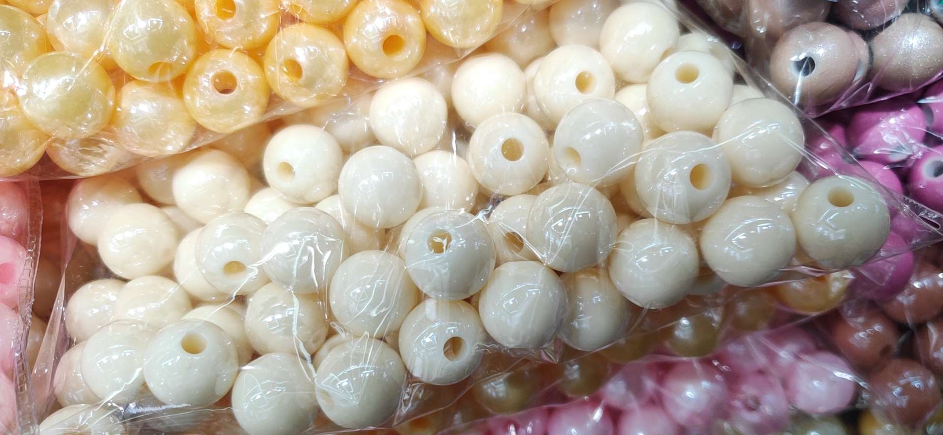 Acrylic beads thumbnail
