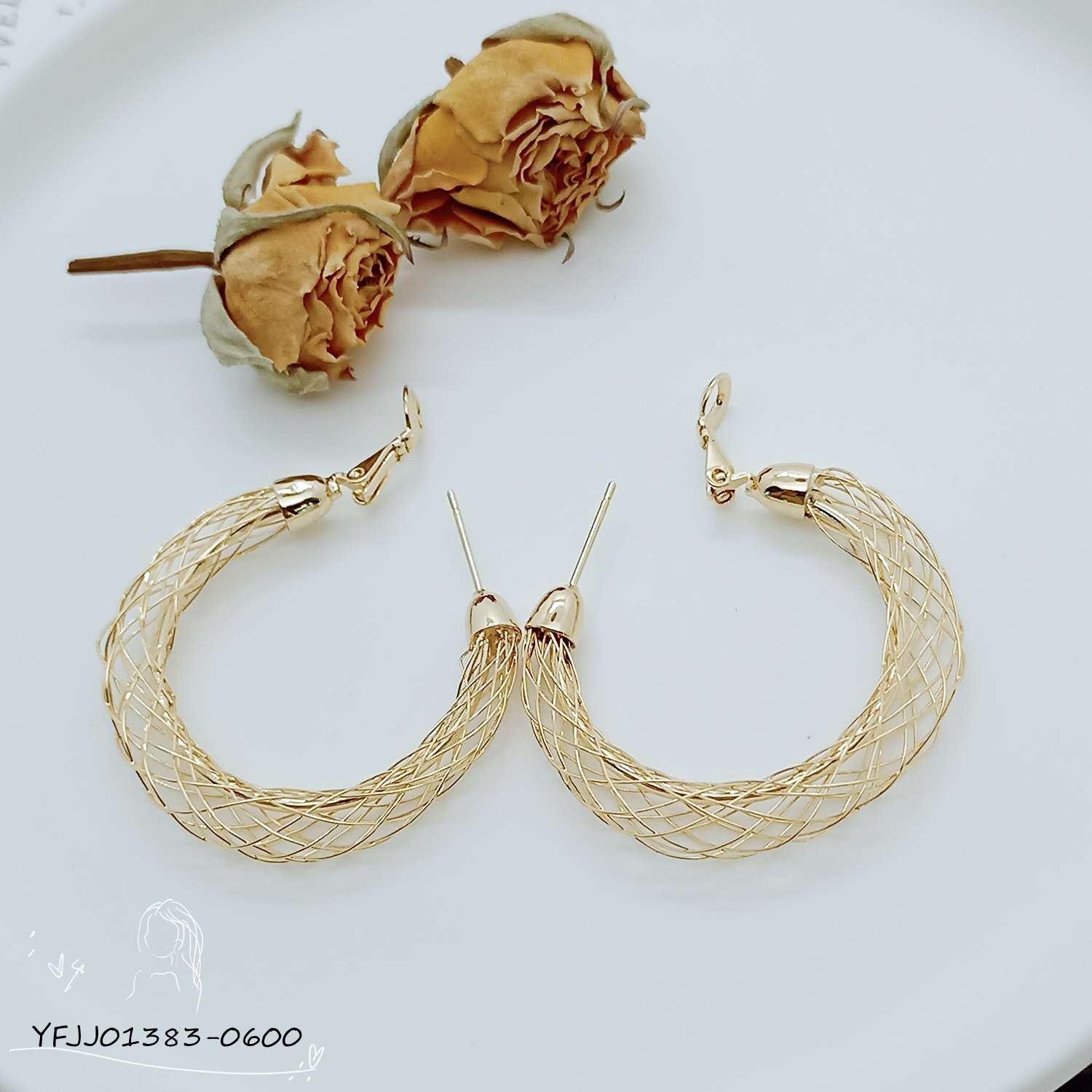 Korean Version Of All Fashion Temperament Hollow Earrings