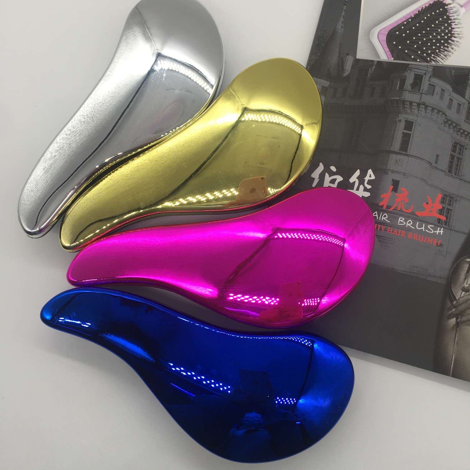 Factory direct sales of hair combs, hair straightening combs, S-shaped anti-static electroplated color printed massage combs, popular online best-selling comb gifts
