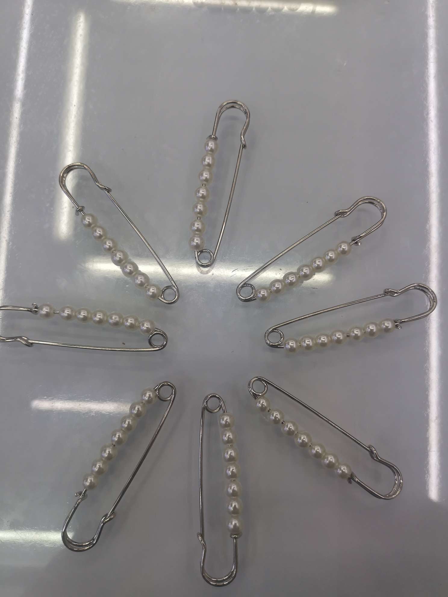 别针珍珠系列  可用于衣服包包鞋子上均可！