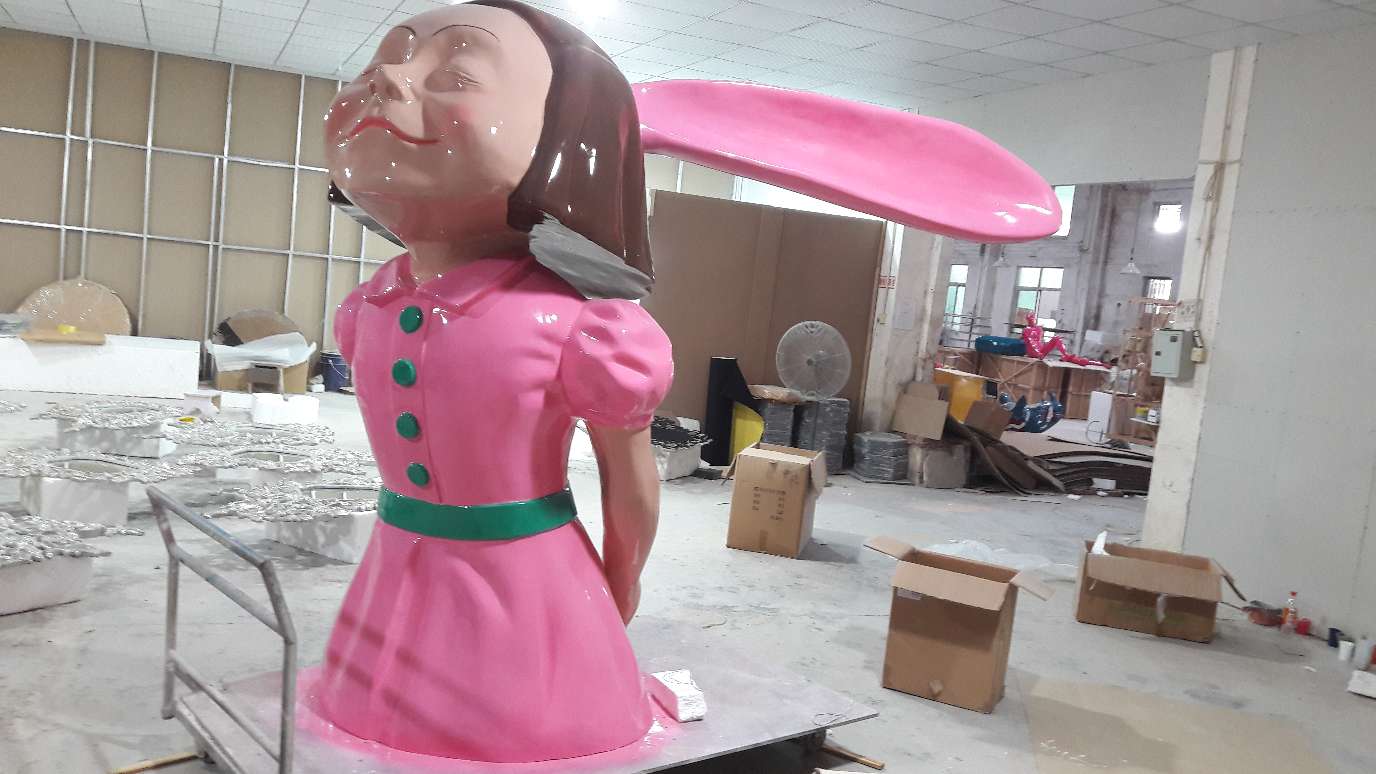 Creative decorative items for shopping malls, fiberglass sculptures for entrance decoration, home bunny girls, height 220*119*120 Specification image