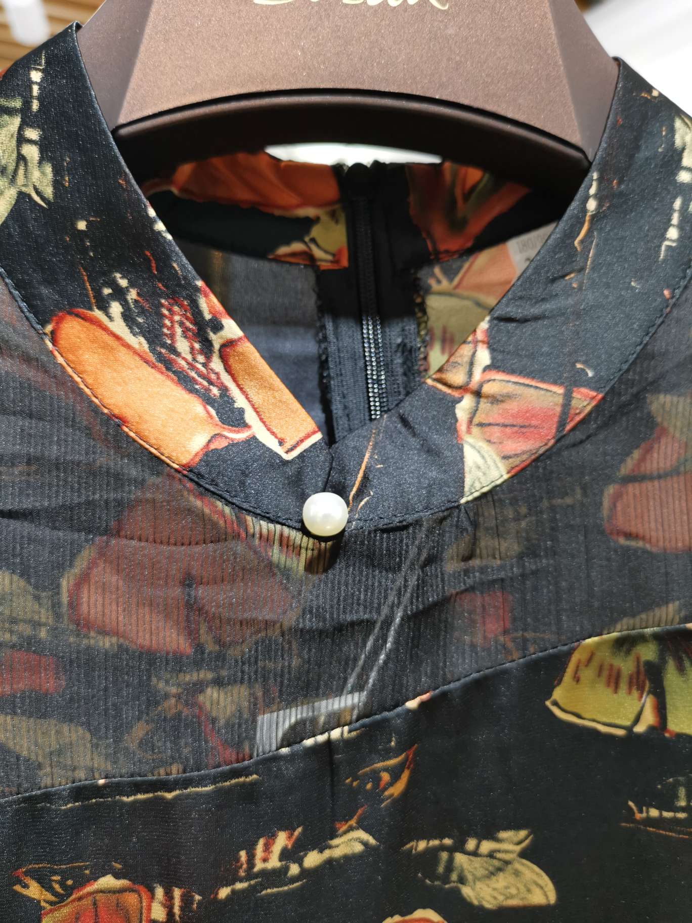 Lian Yi Fashion Women's Dress 12 details Picture