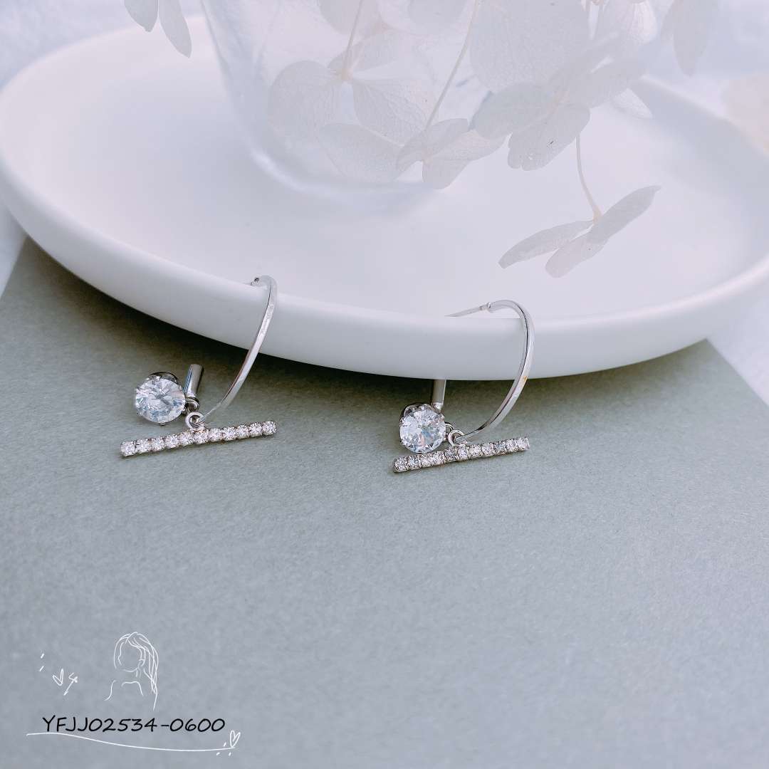 Korean version of the trendy high - level sense of zircon earrings details Picture