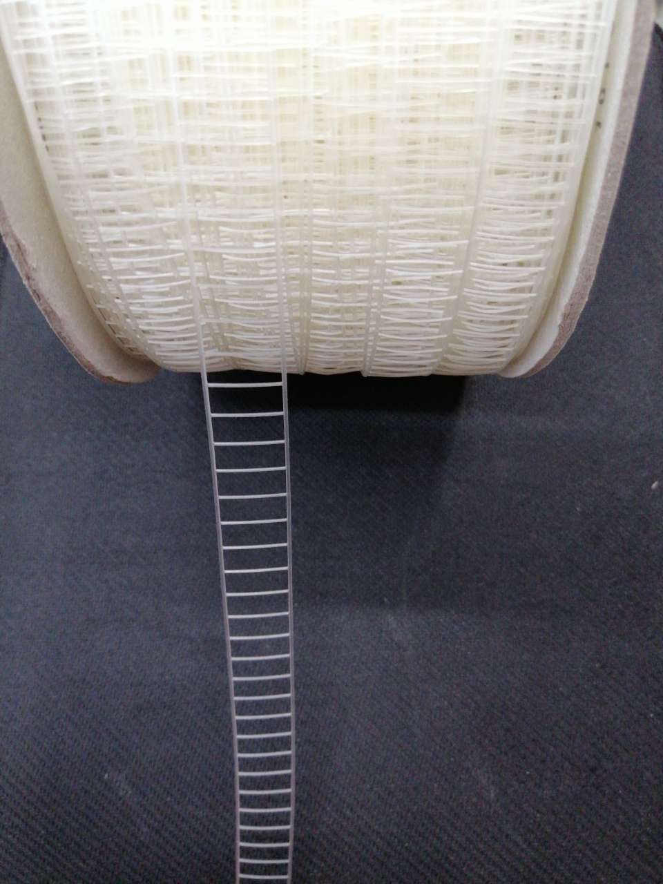 Trapezoidal Needle