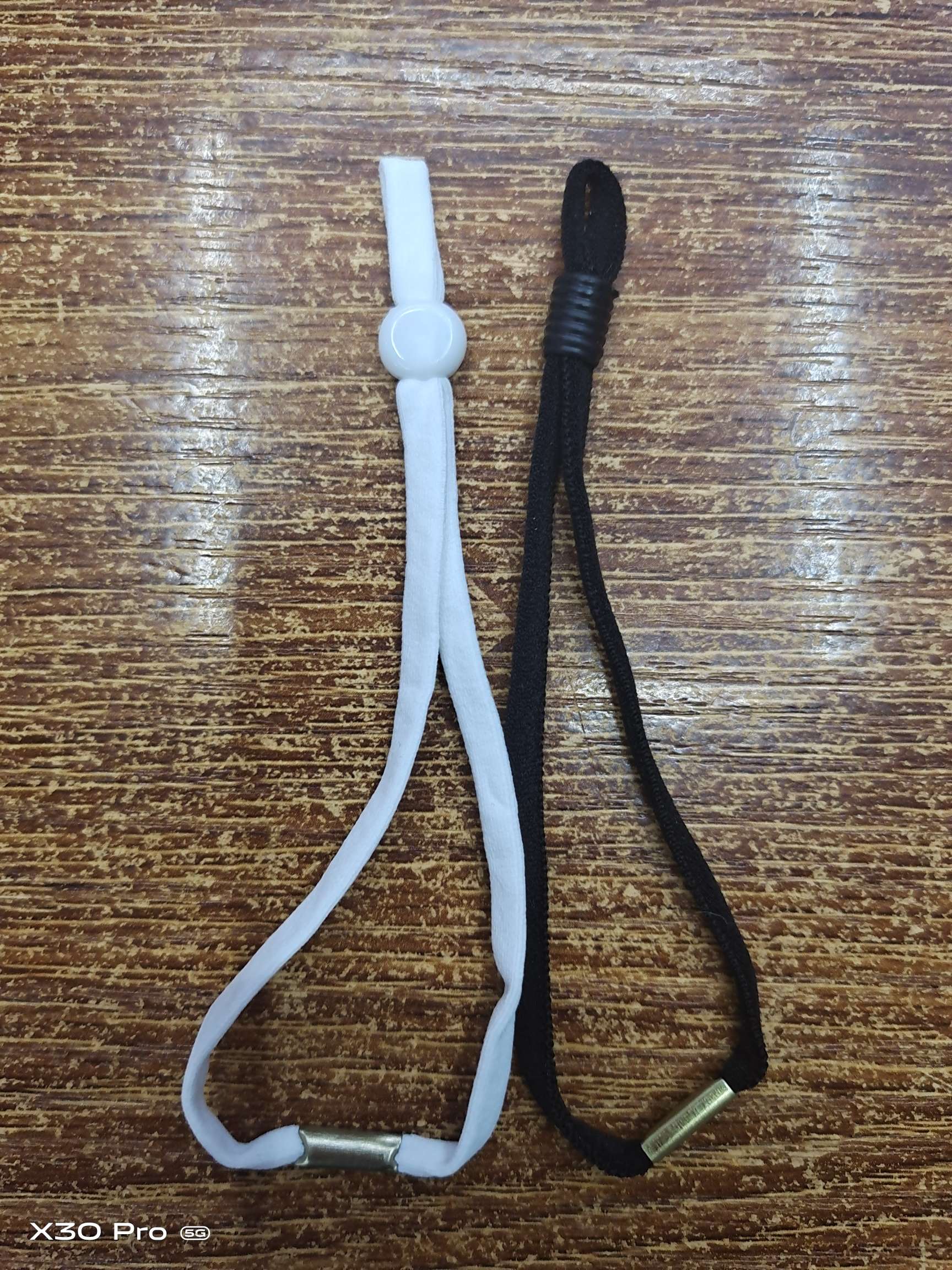 耳带(黑色白色打铁扣)
