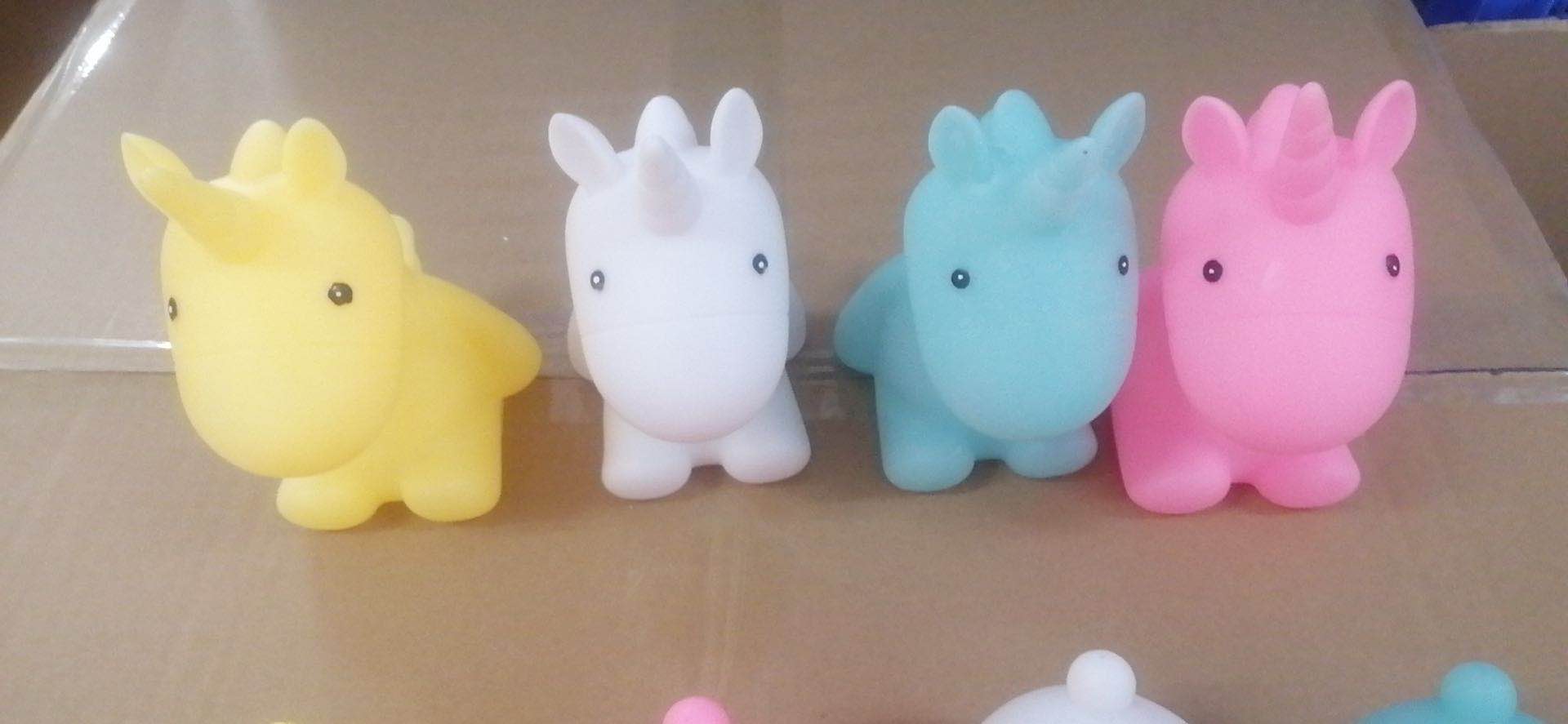 细管天使娃娃白底实物图