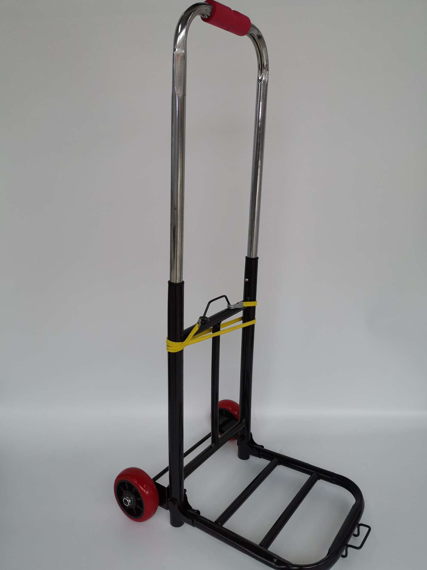 The handle of the simple luggage cart, shopping cart and hand-pulled cart is retractable Specification image