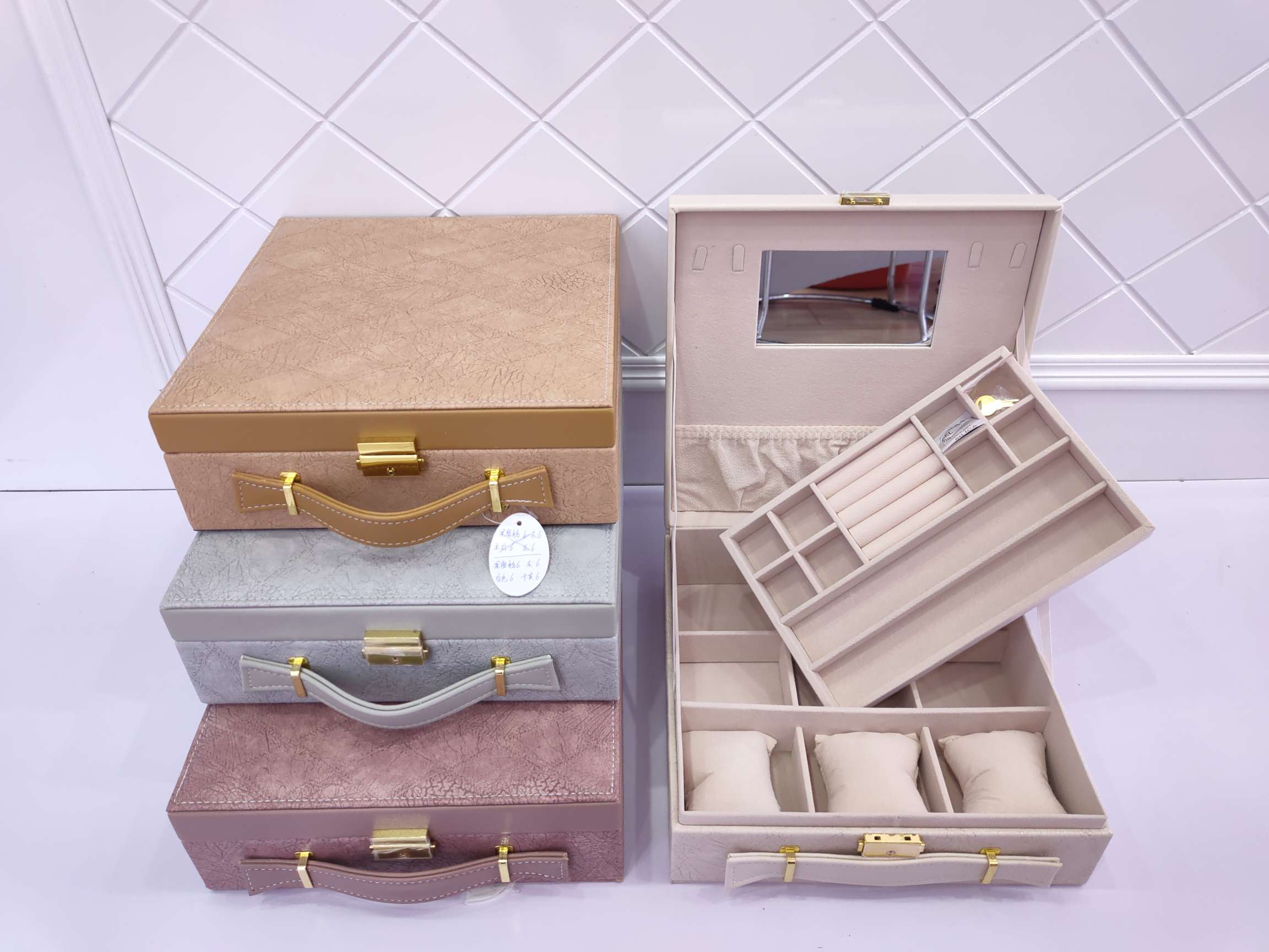 Jinqi Jewelry Box, a popular storage box for European and American fashionable, simple and large-capacity accessories, jewelry display box K018 details Picture