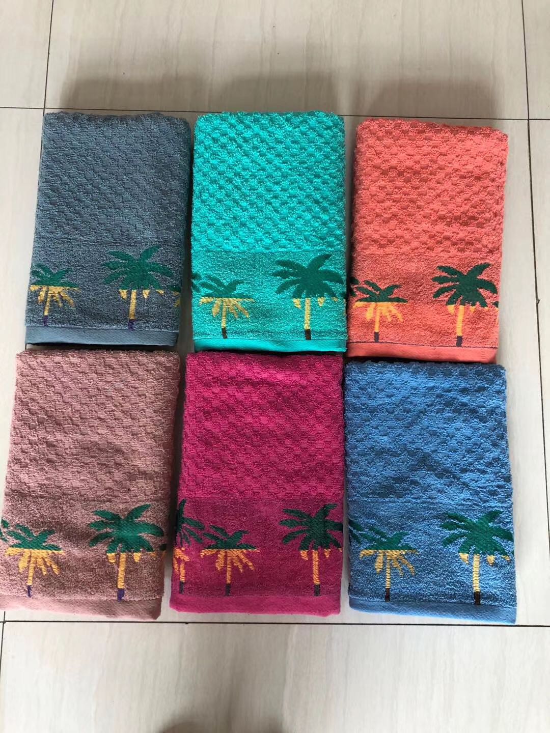 Embroidered bath towel 1