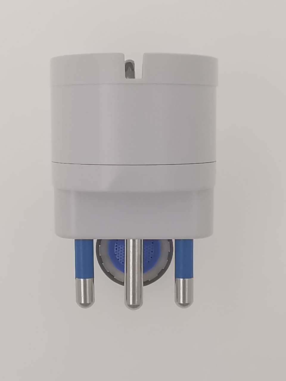 035 Italy Convert plug thumbnail