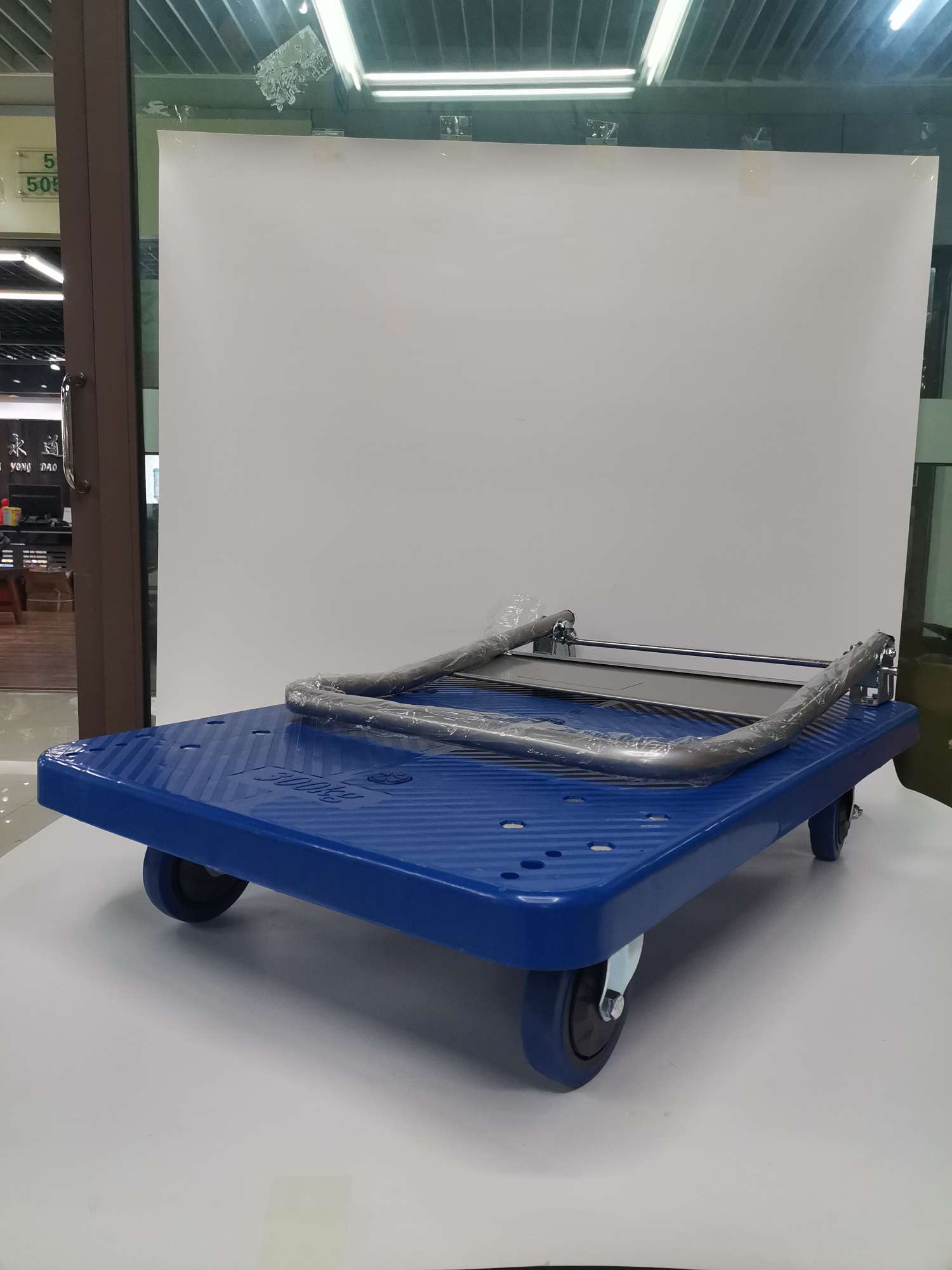 Foldable plastic flatbed truck, logistics vehicle, handcart details Picture