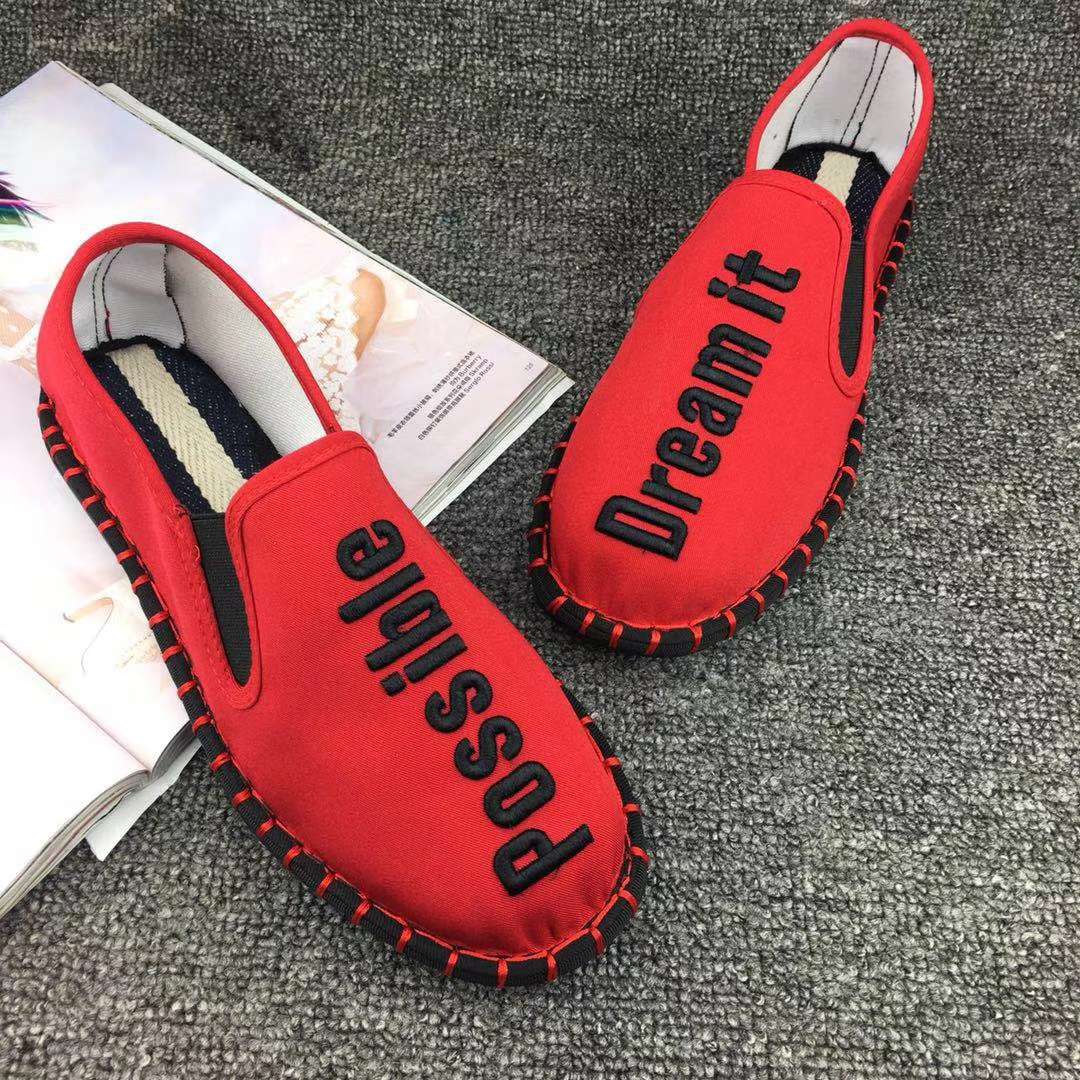 女式布鞋实物图