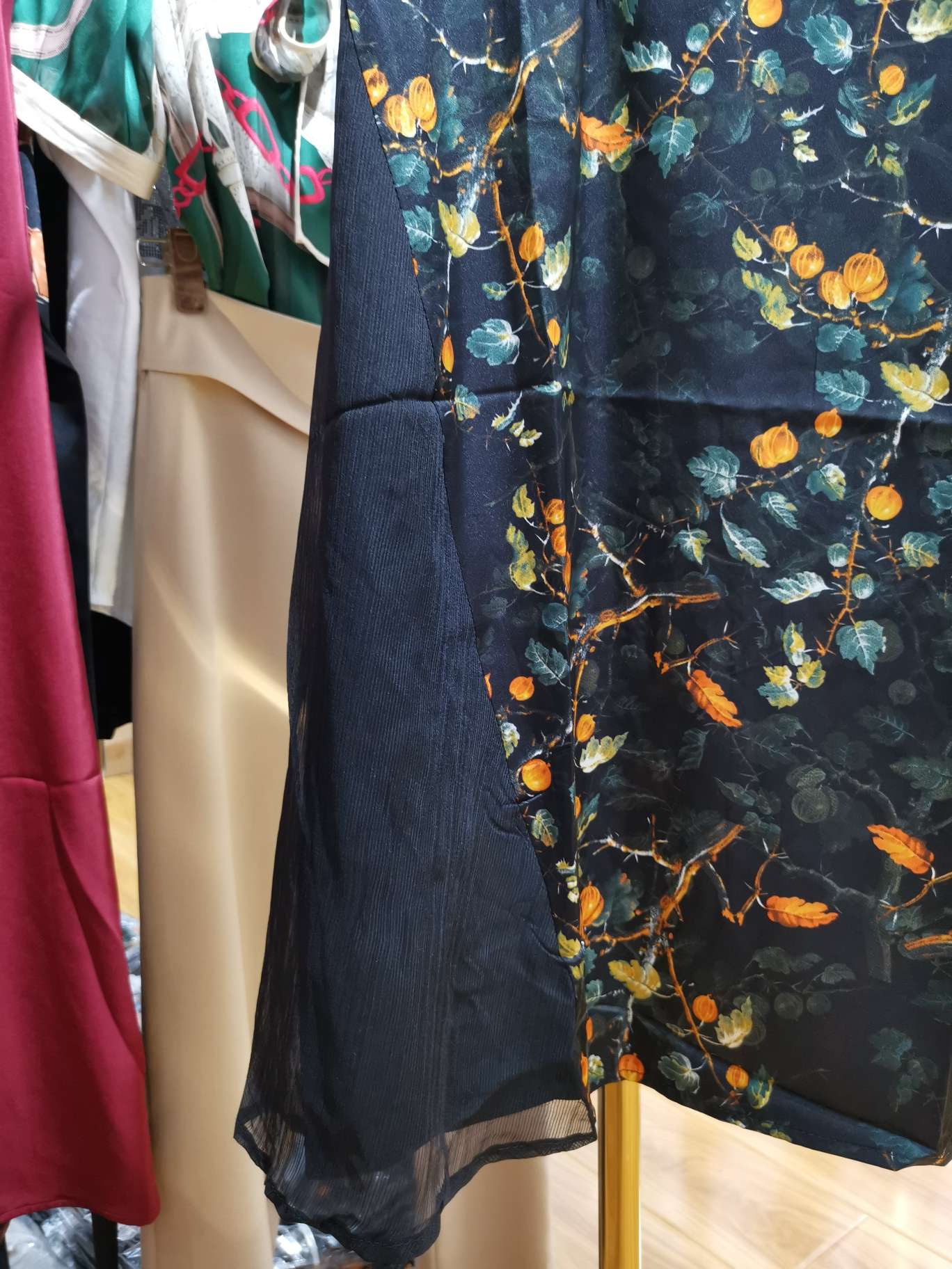 One-piece fashionable women's dress 11 Application Scenario