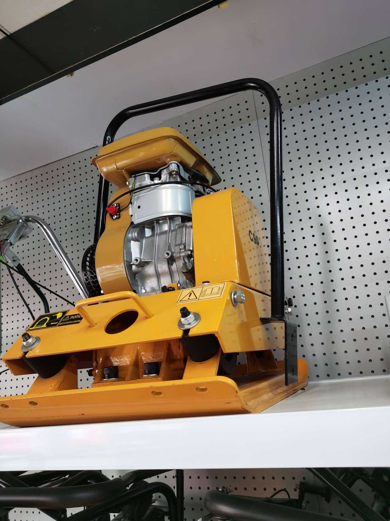 C-90直扶手平板夯路面夯实机