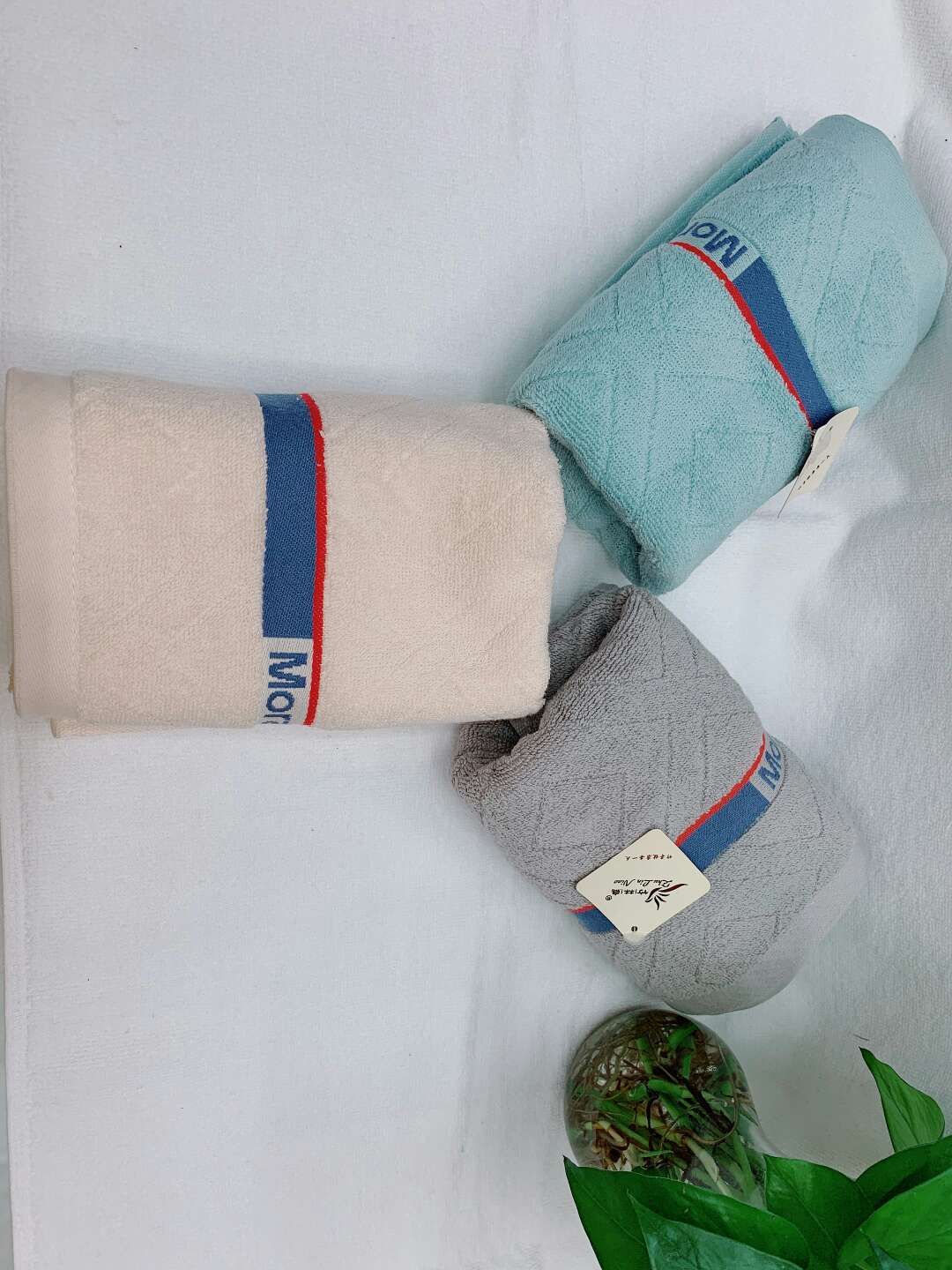 A pack of 35*75cm 3-color mixed all-cotton towels Specification image