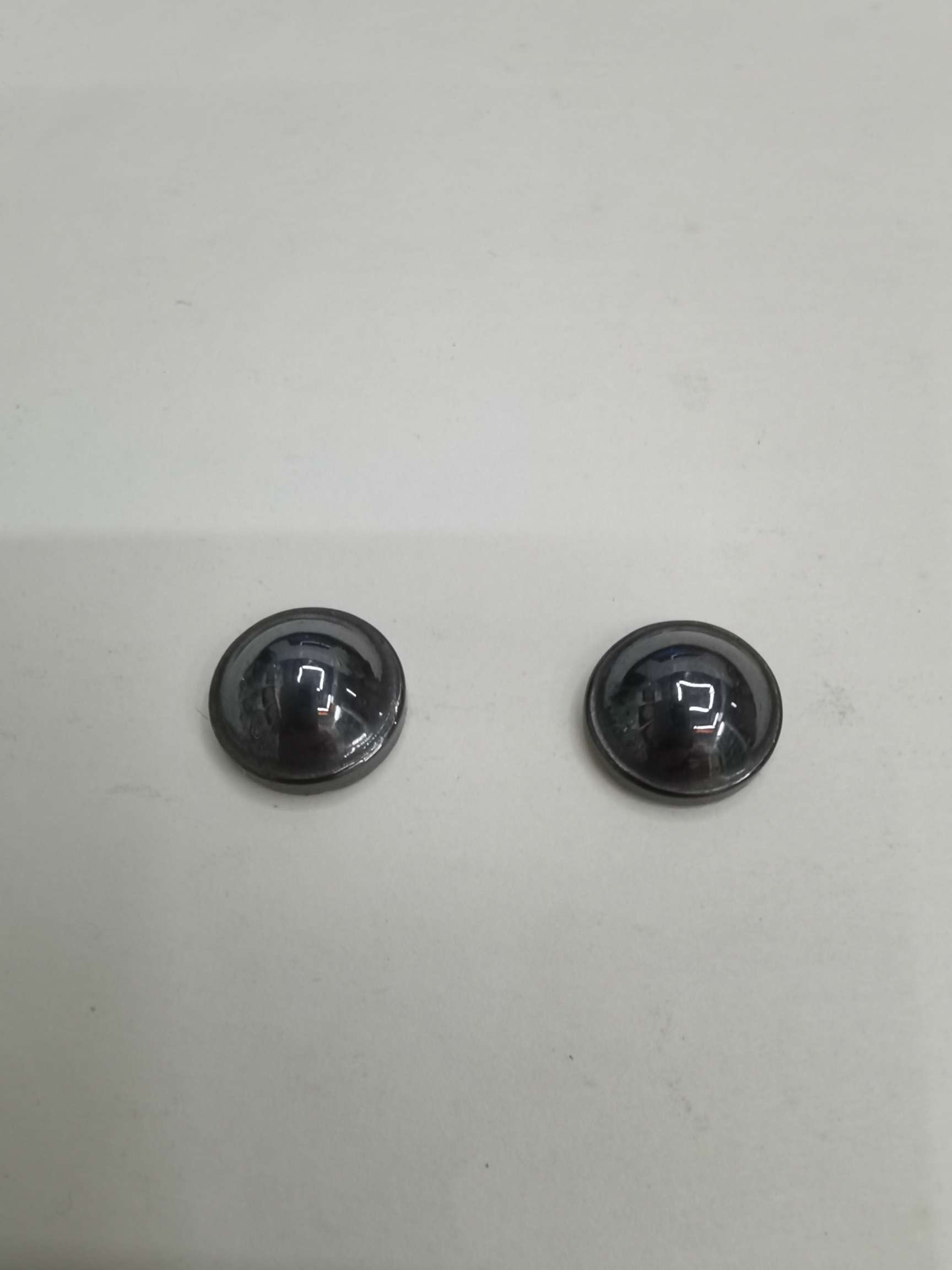 磁疗面包黑胆石细节图