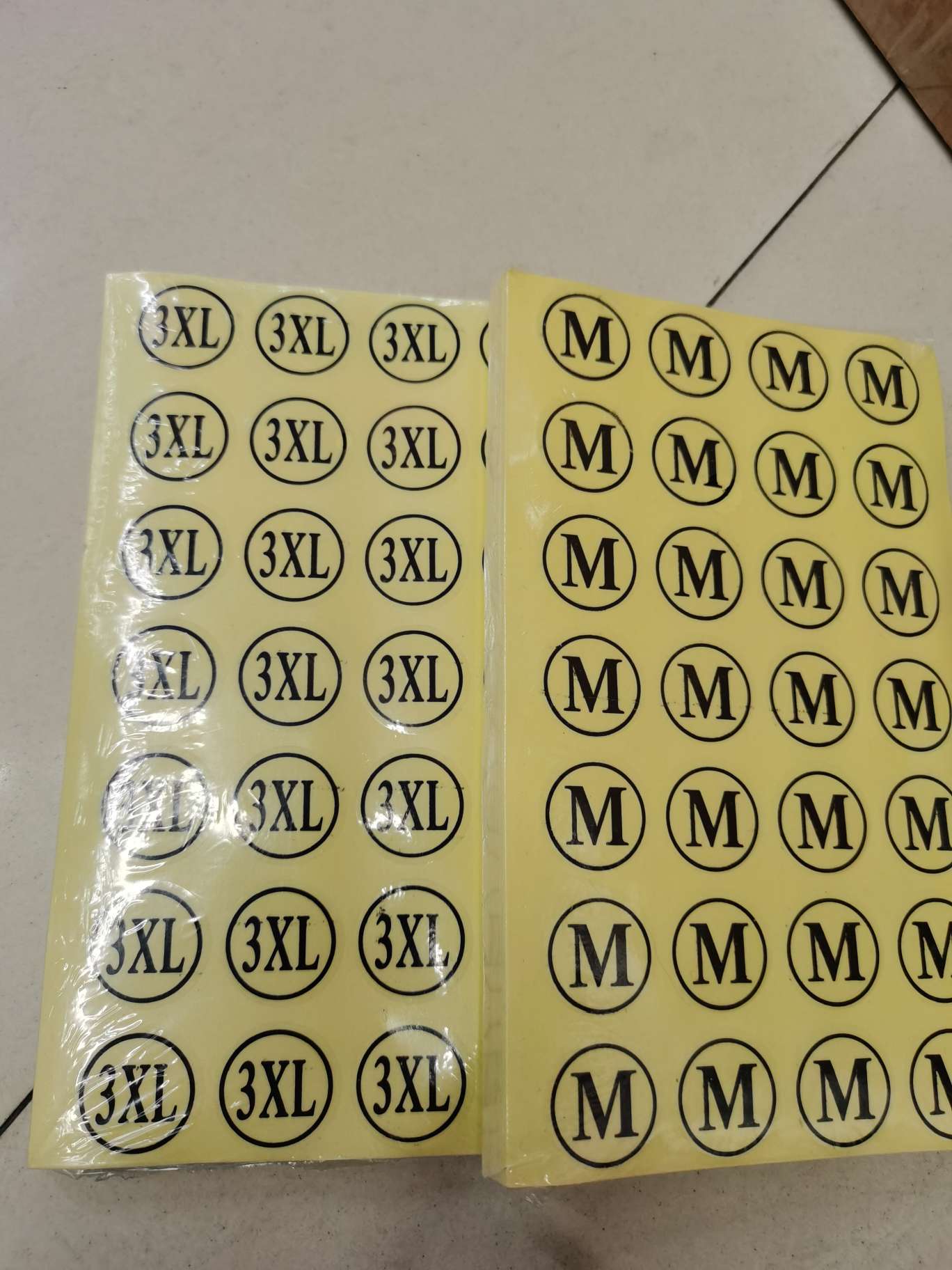 透明不干胶尺码产品图