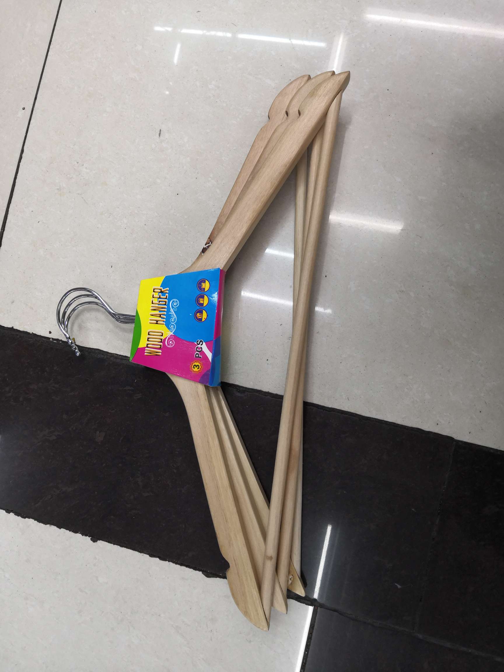 次二级木头衣架