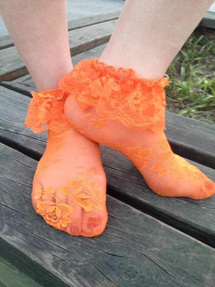 Popular Japanese and Korean socks, boat socks, fashionable socks, silk socks, pantyhose, mid-calf socks, short socks, crystal glass, silk socks, five-finger socks, lace socks Application Scenario