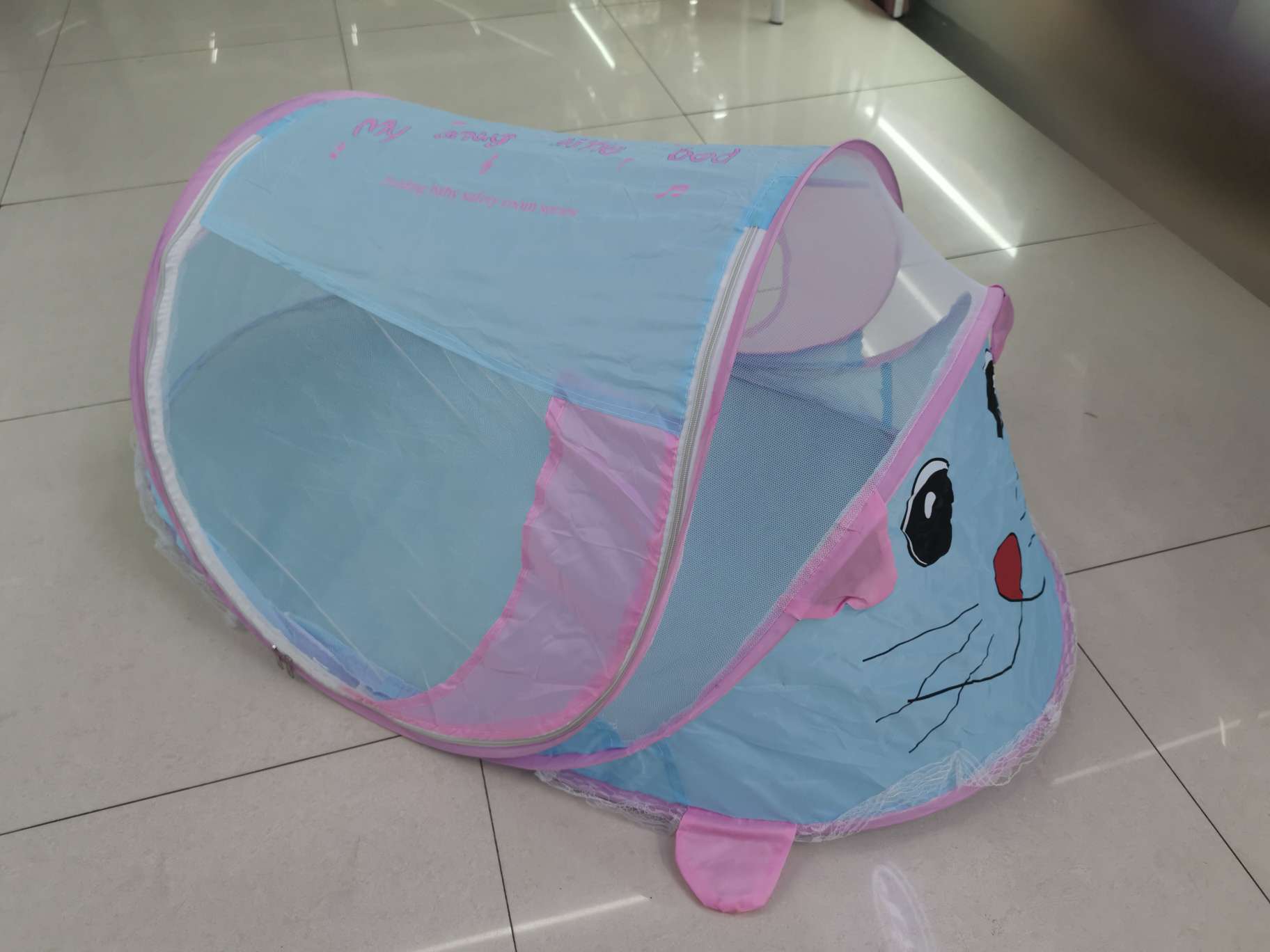 婴儿枕实物图