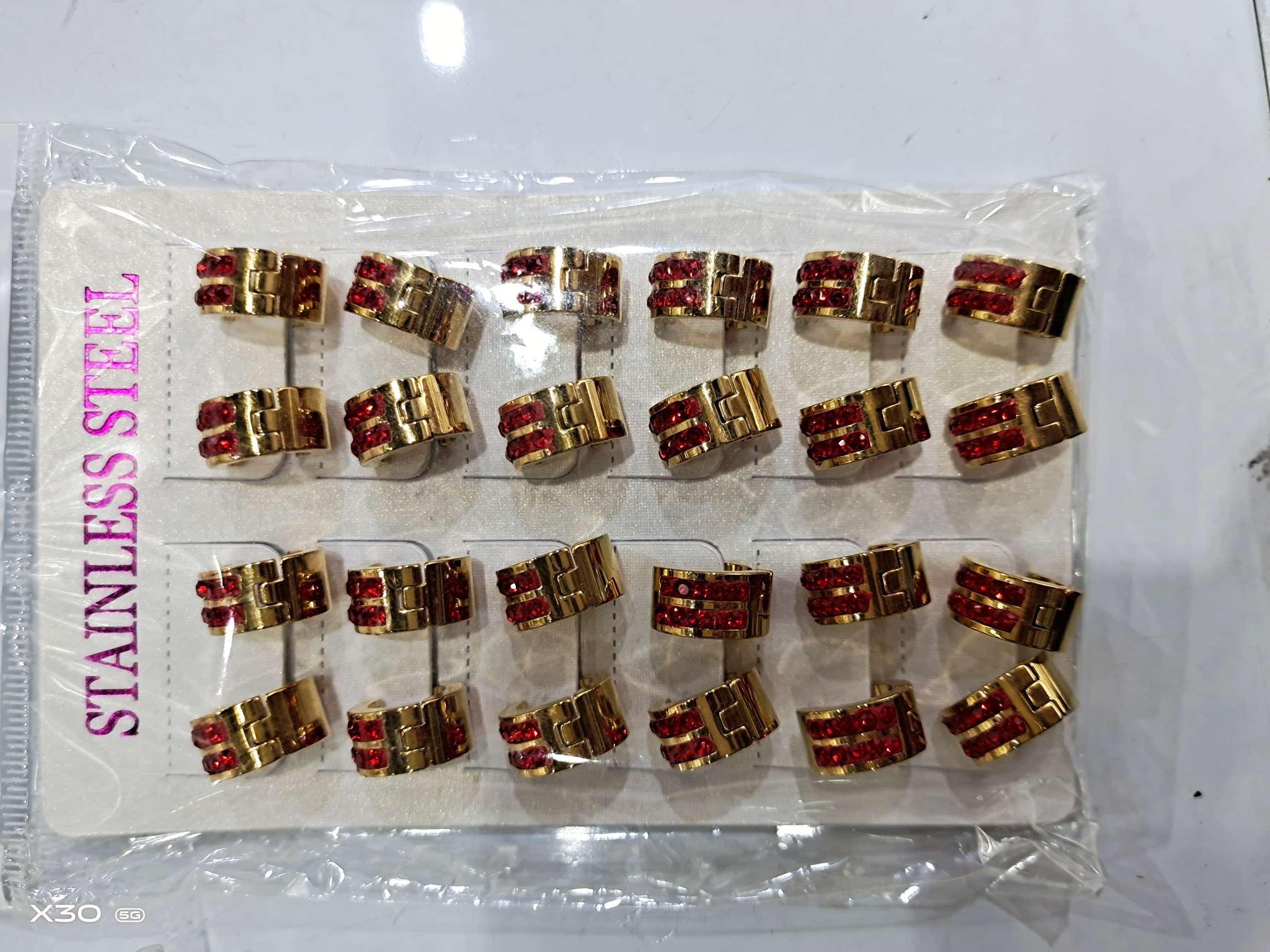 Two rows of red thumbnail
