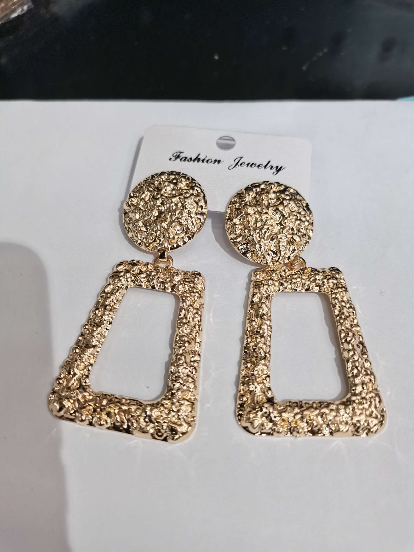 Hafnium rectangular earrings
