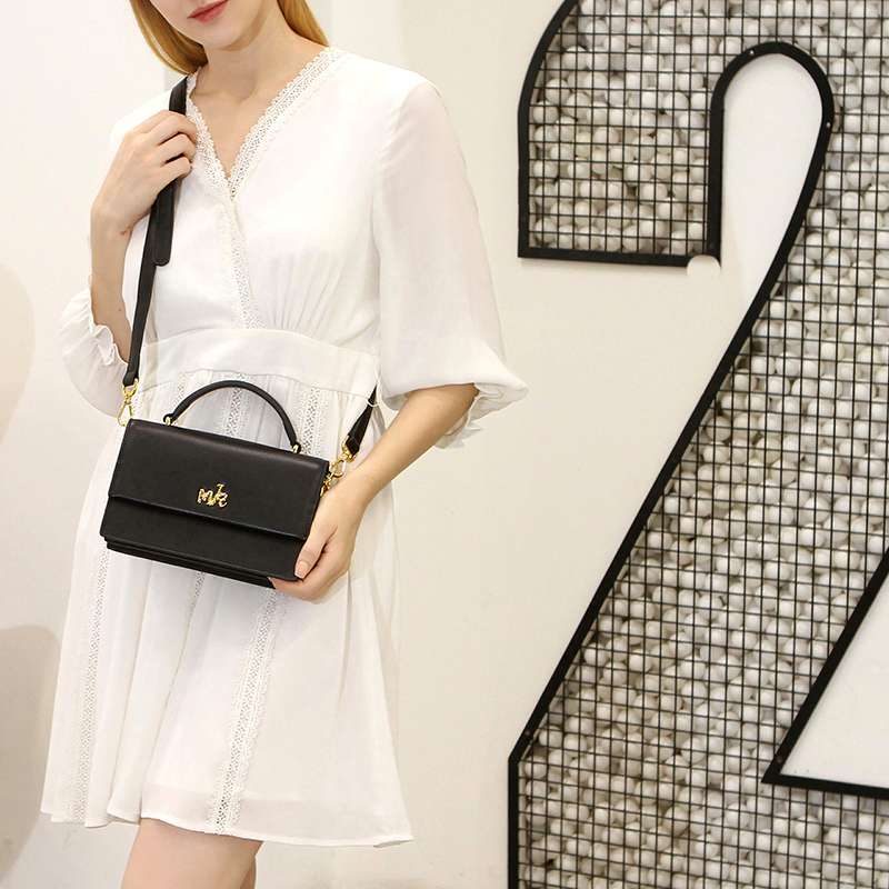 MK women's single-shoulder bag Specification image