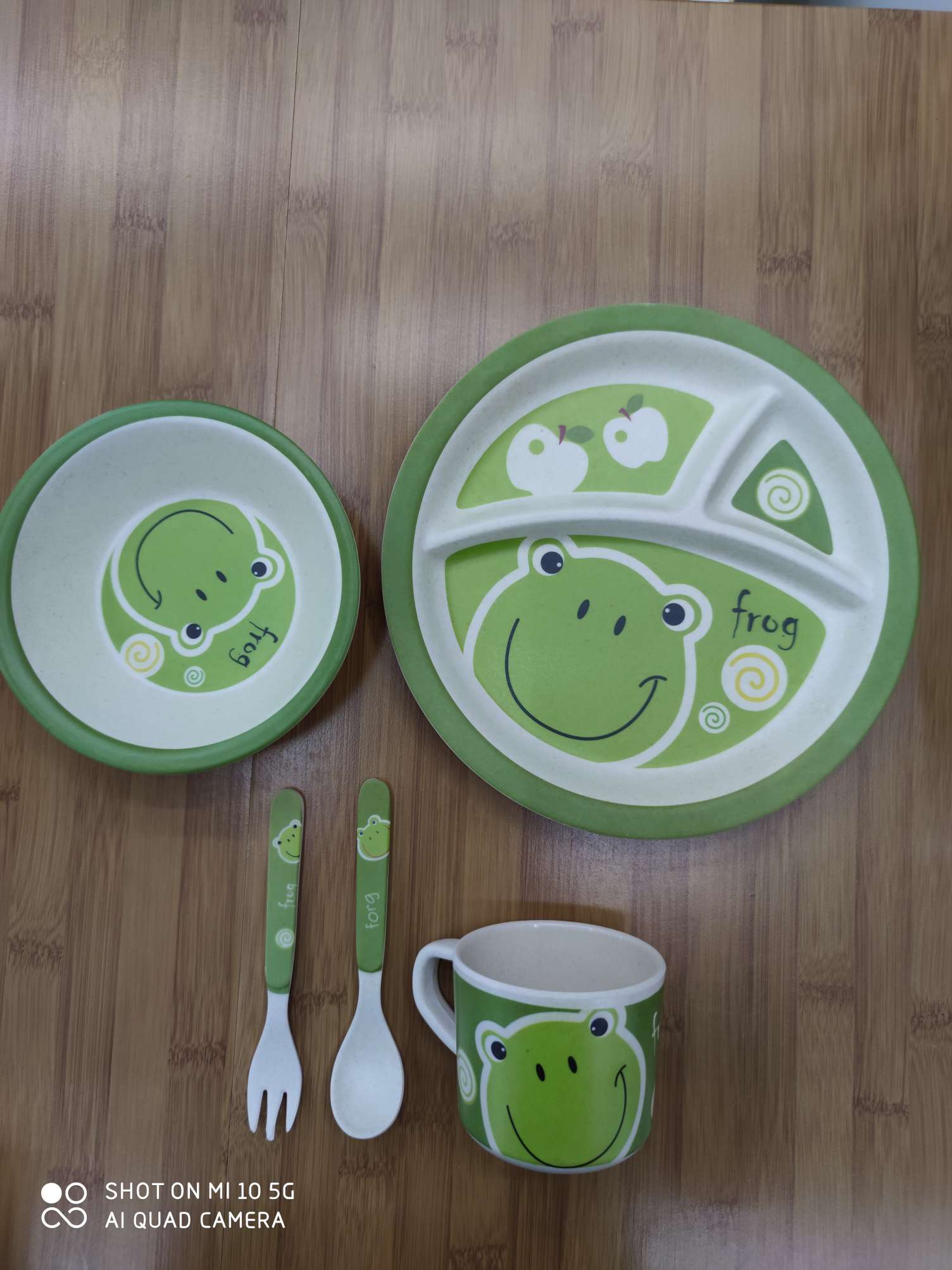 Zf004-06 Five-piece Green Frog Children's Meal Bamboo fiber Children's meal thumbnail