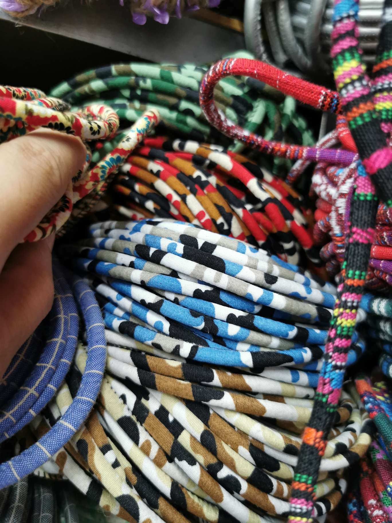 0.6包边踩线迷彩布料绳子