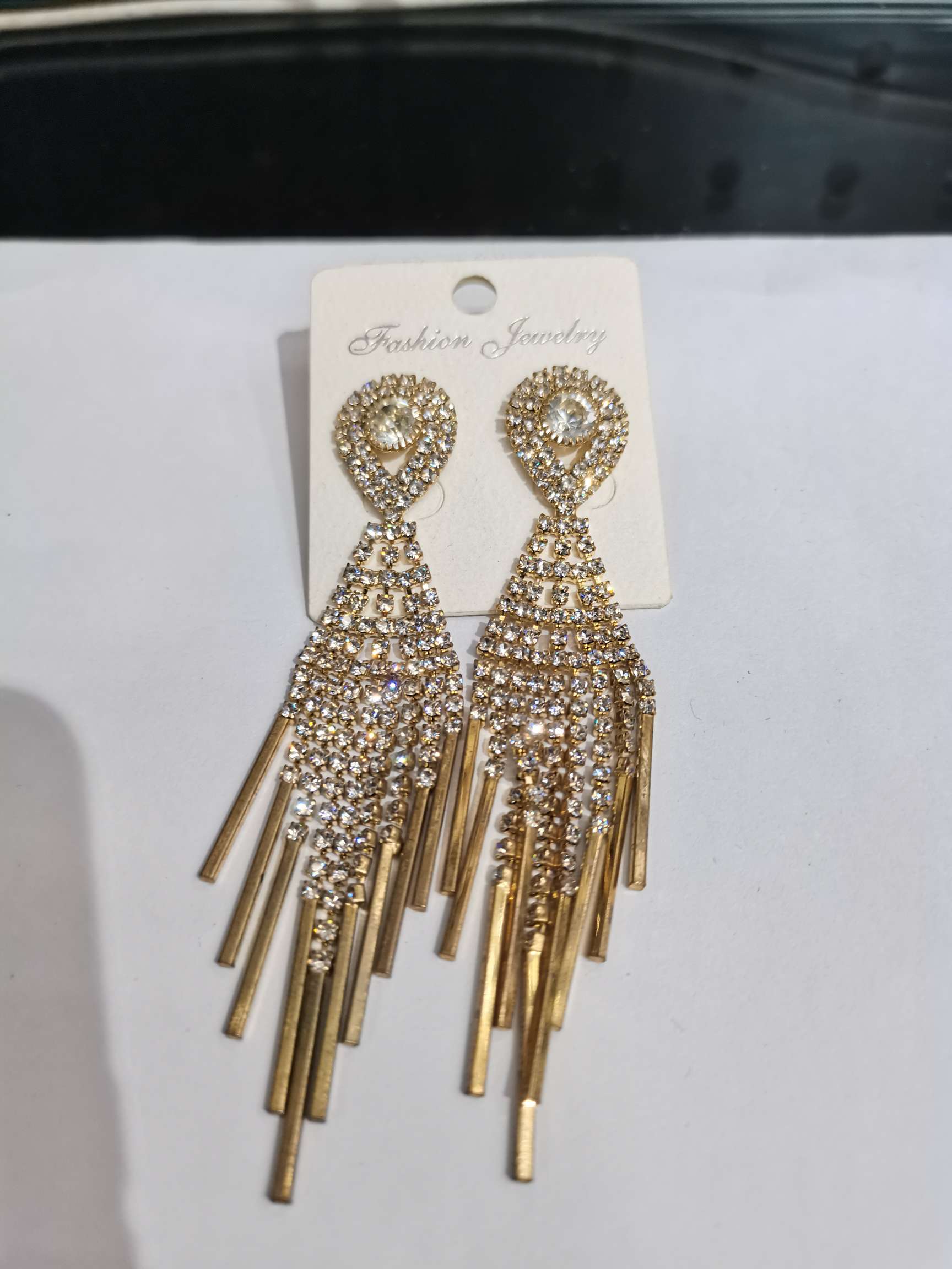 Round long earrings