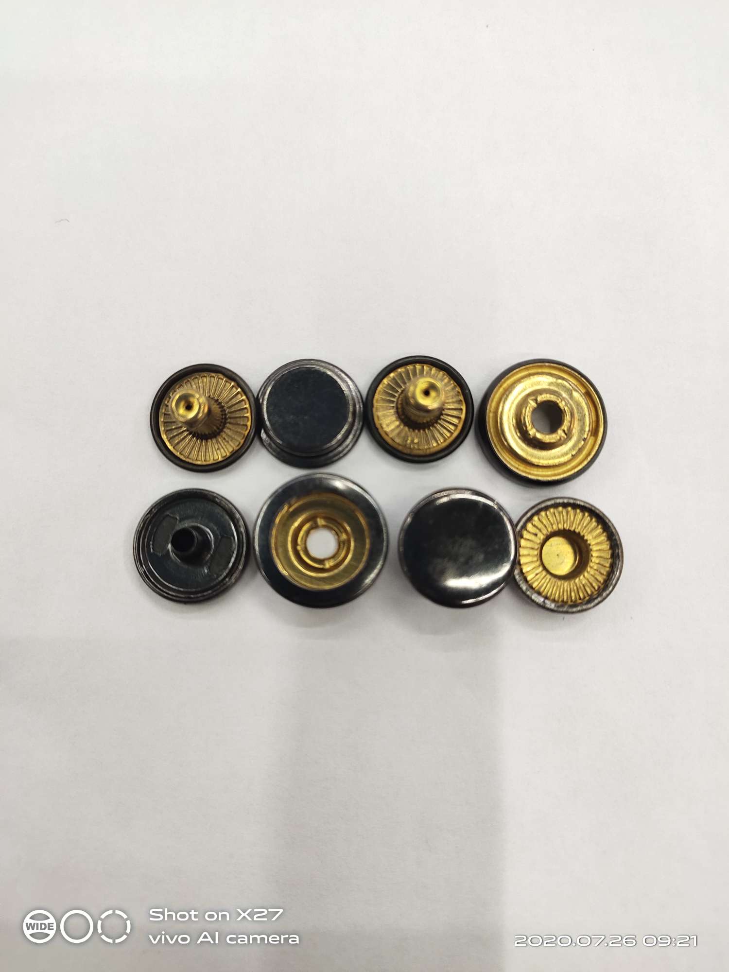 Specializing in all kinds of vent cap nails and four-piece fasteners. Bulk orders enjoy better prices Specification image