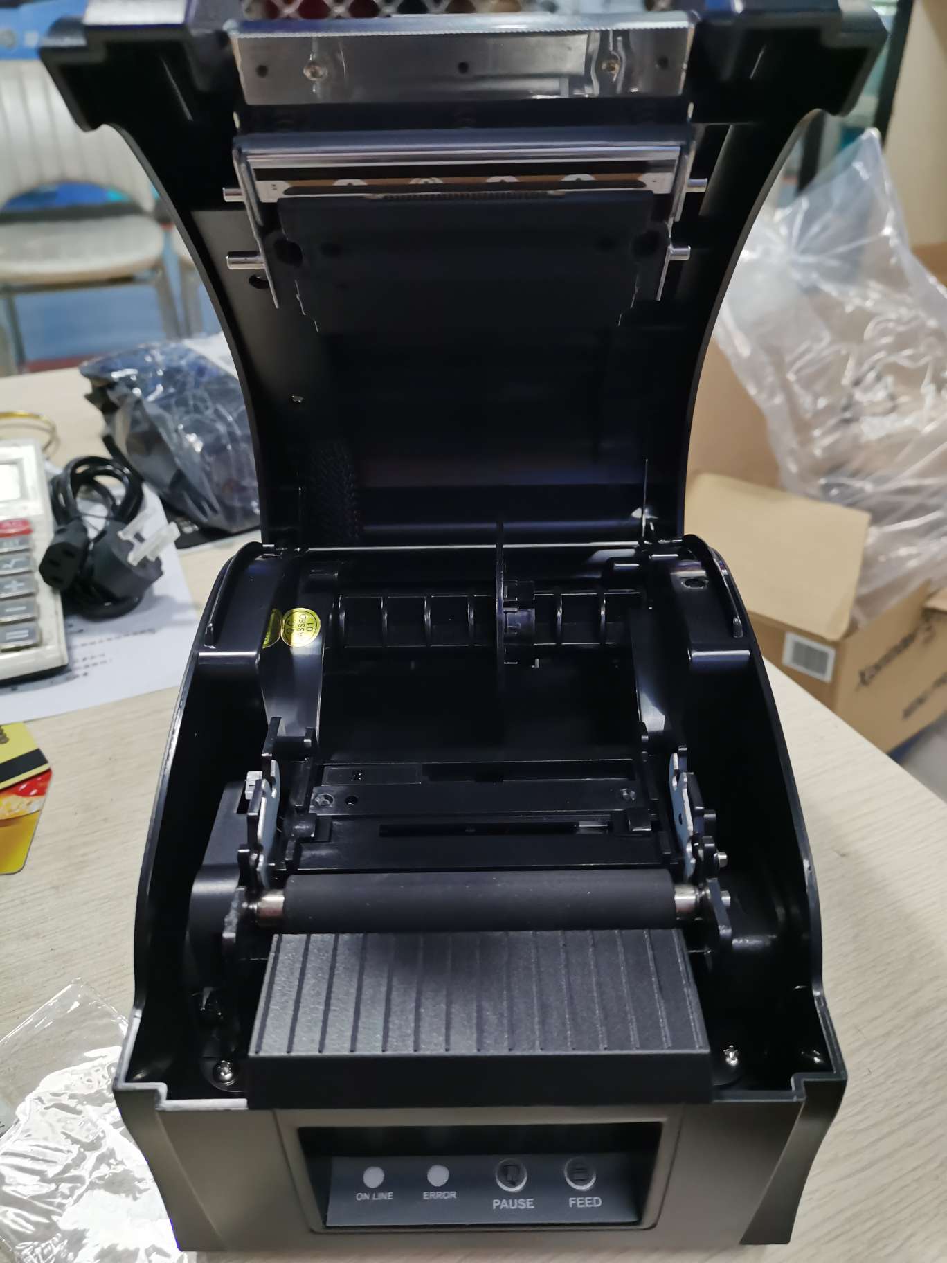 xp-360b热敏标签打印机白底实物图
